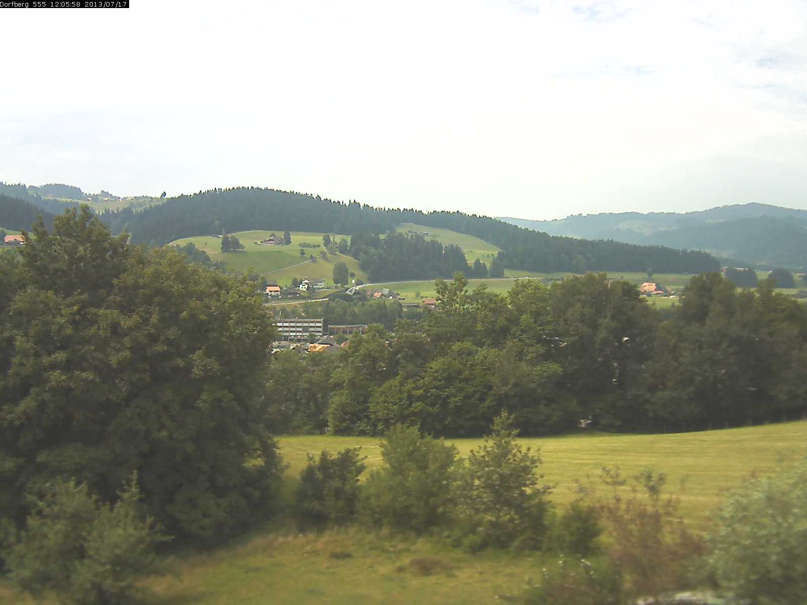 Webcam-Bild: Aussicht vom Dorfberg in Langnau 20130717-120600