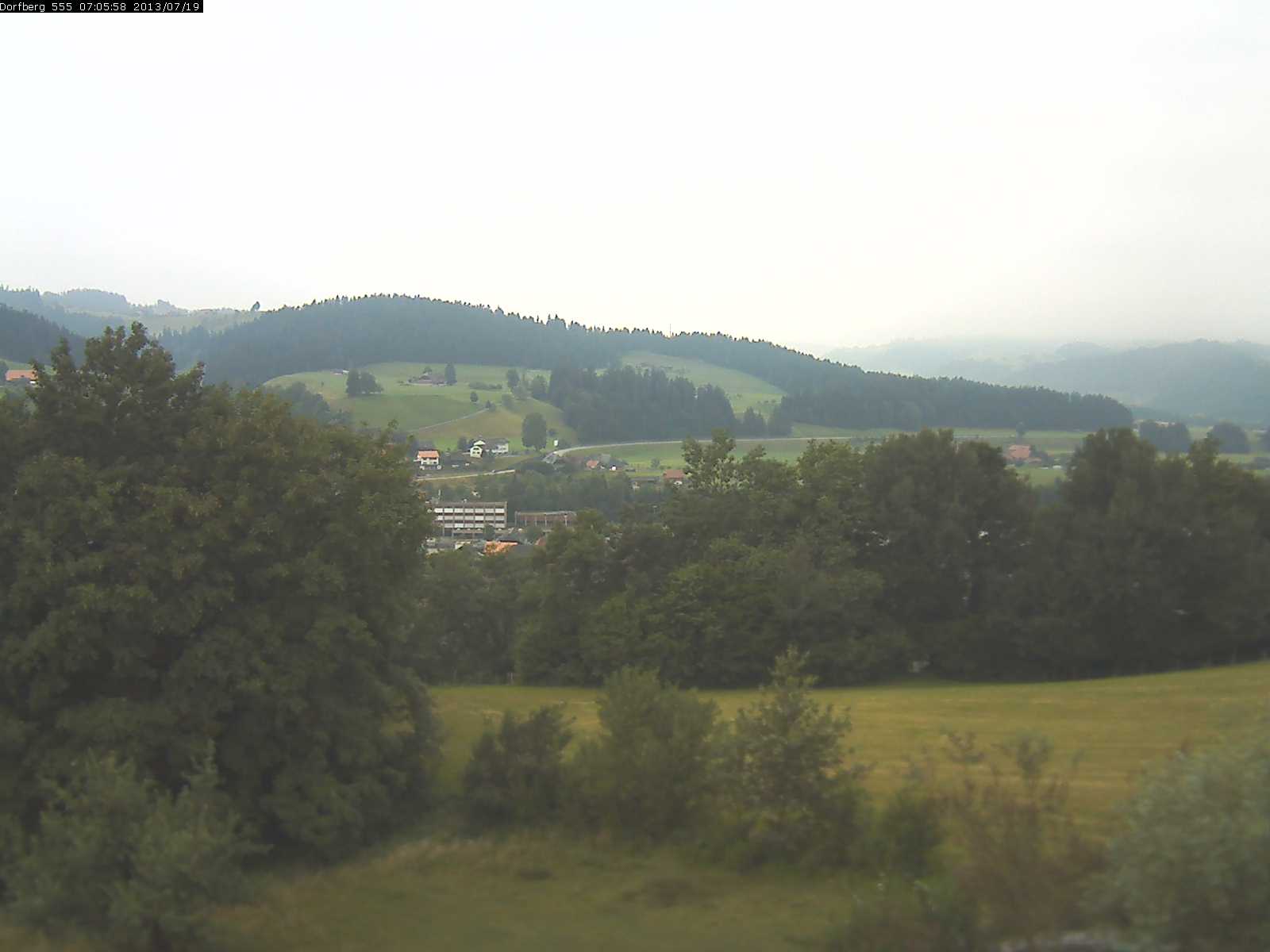 Webcam-Bild: Aussicht vom Dorfberg in Langnau 20130719-070600