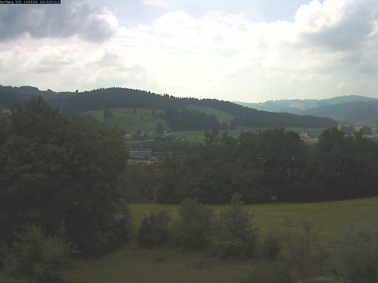Webcam-Bild: Aussicht vom Dorfberg in Langnau 20130719-140600
