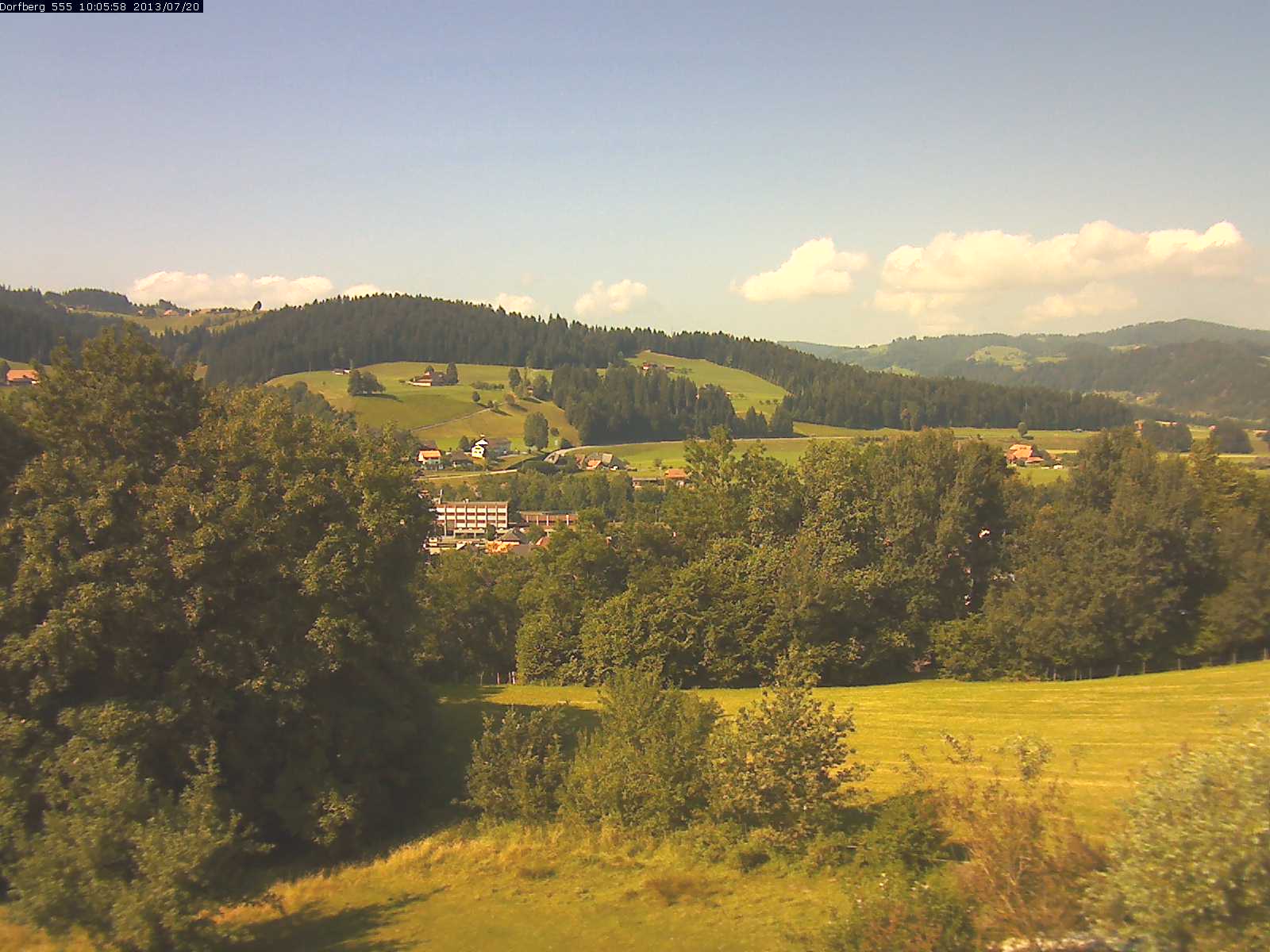 Webcam-Bild: Aussicht vom Dorfberg in Langnau 20130720-100600