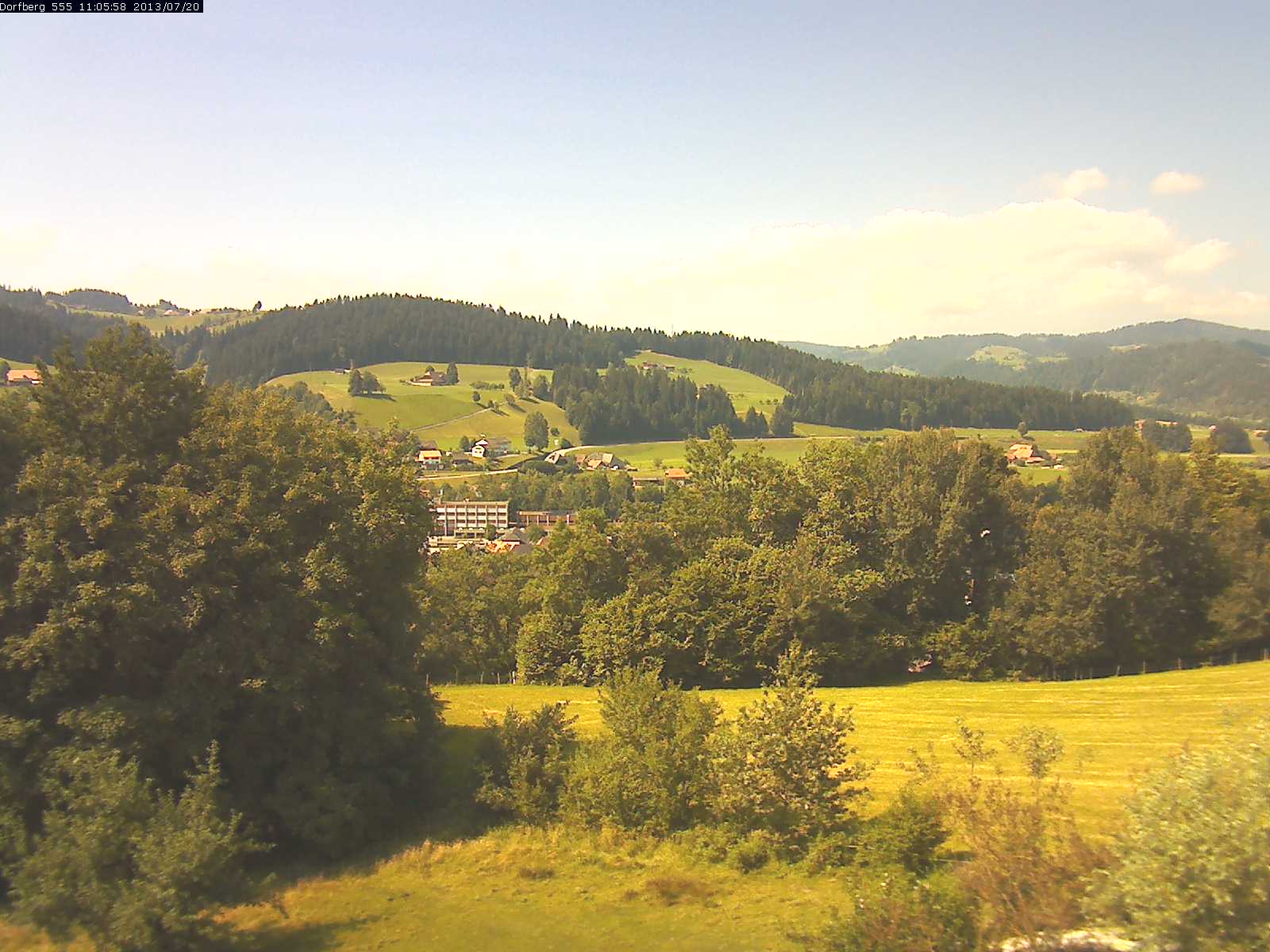 Webcam-Bild: Aussicht vom Dorfberg in Langnau 20130720-110600