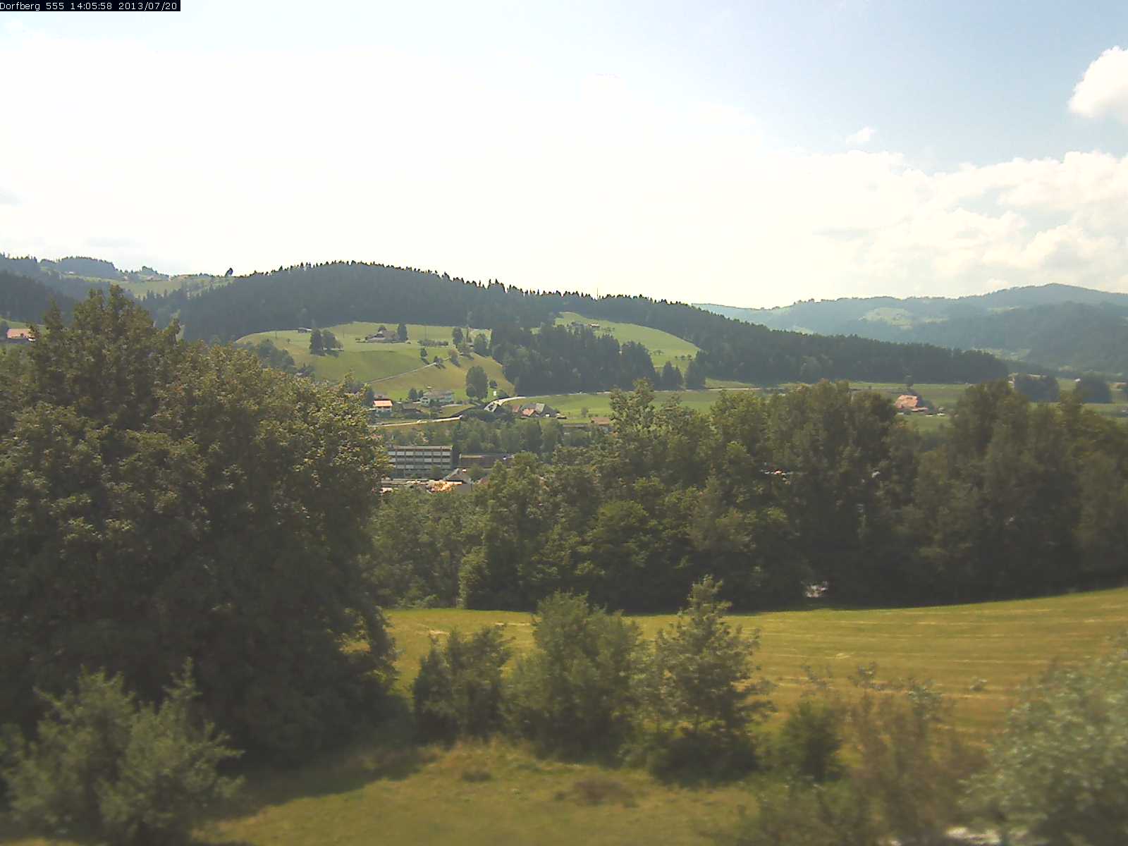 Webcam-Bild: Aussicht vom Dorfberg in Langnau 20130720-140600