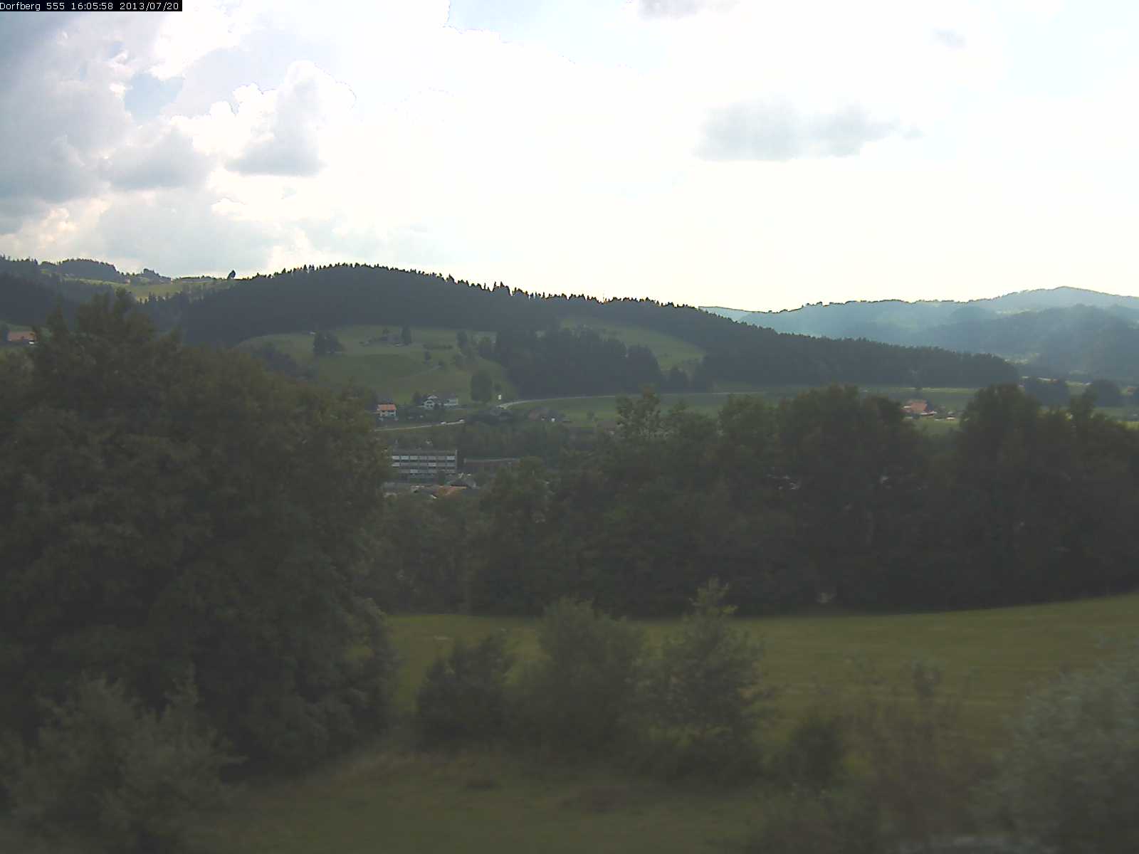 Webcam-Bild: Aussicht vom Dorfberg in Langnau 20130720-160600