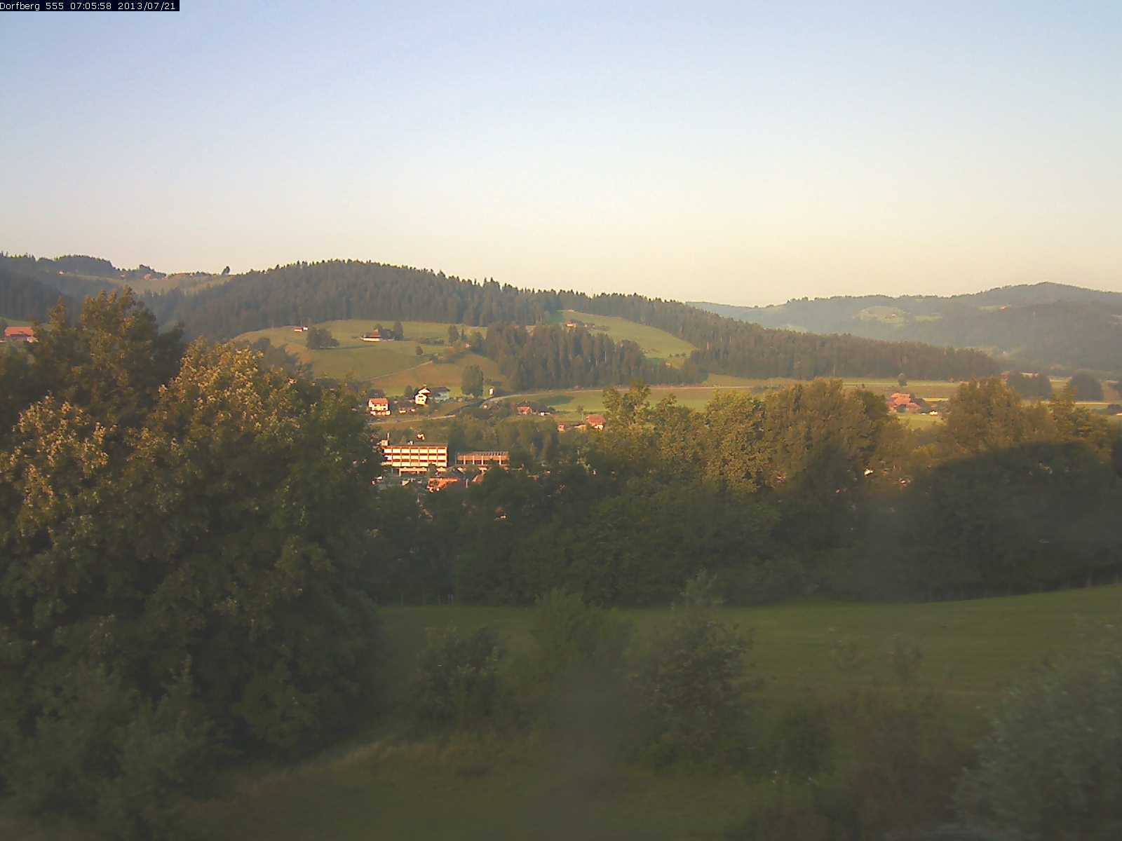 Webcam-Bild: Aussicht vom Dorfberg in Langnau 20130721-070600