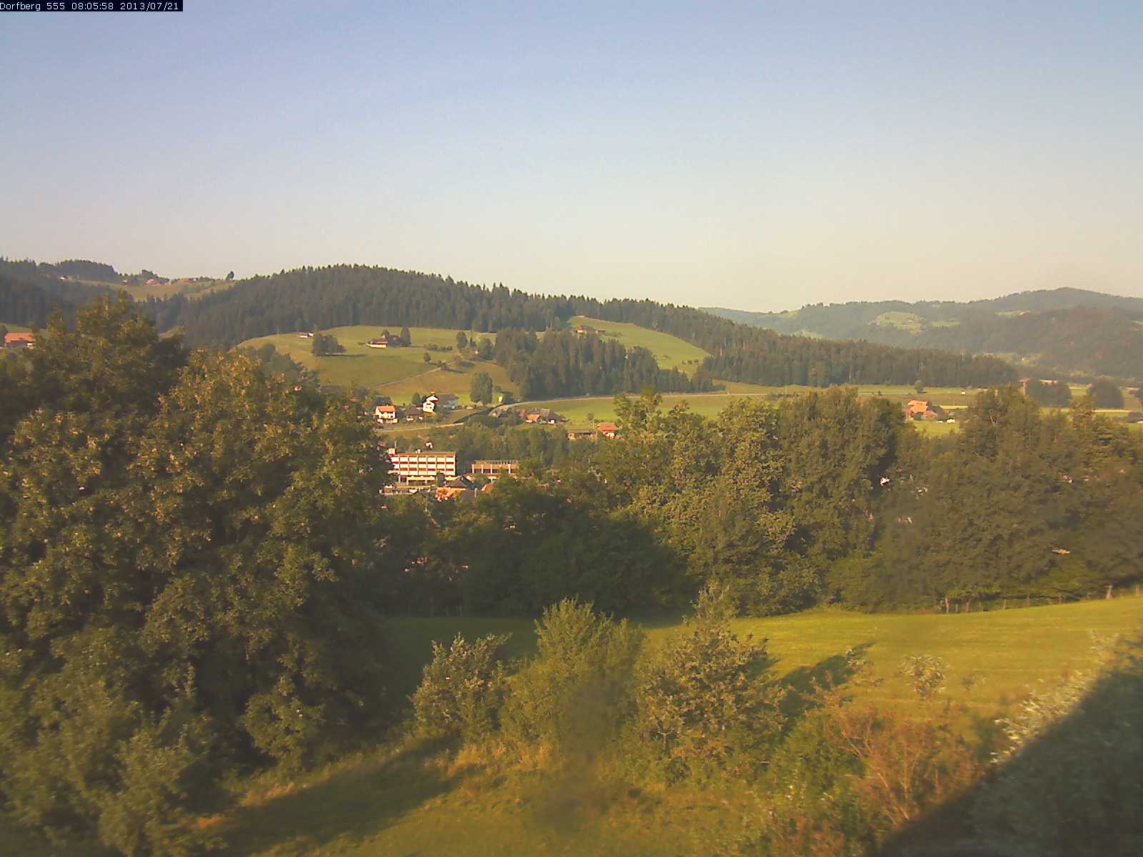 Webcam-Bild: Aussicht vom Dorfberg in Langnau 20130721-080600