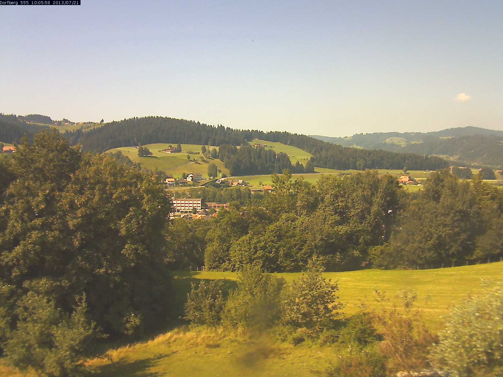 Webcam-Bild: Aussicht vom Dorfberg in Langnau 20130721-100600