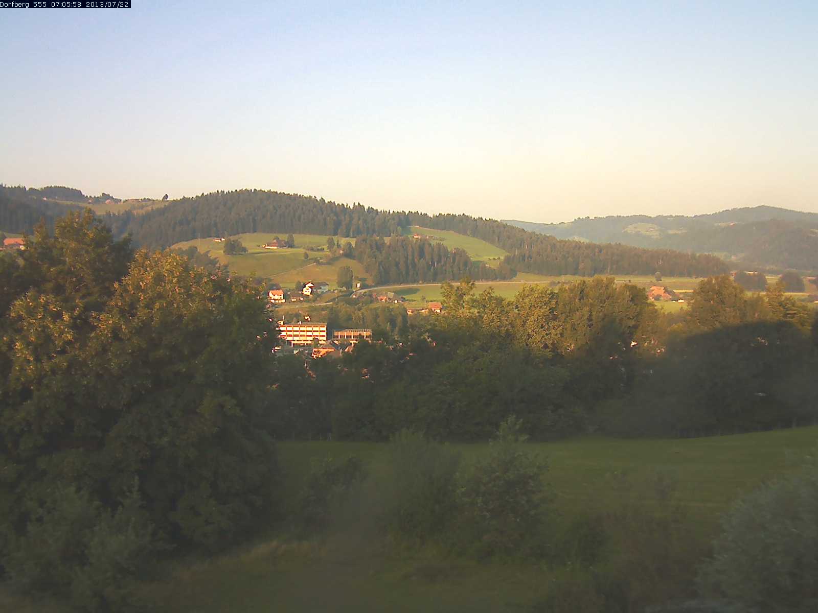 Webcam-Bild: Aussicht vom Dorfberg in Langnau 20130722-070600
