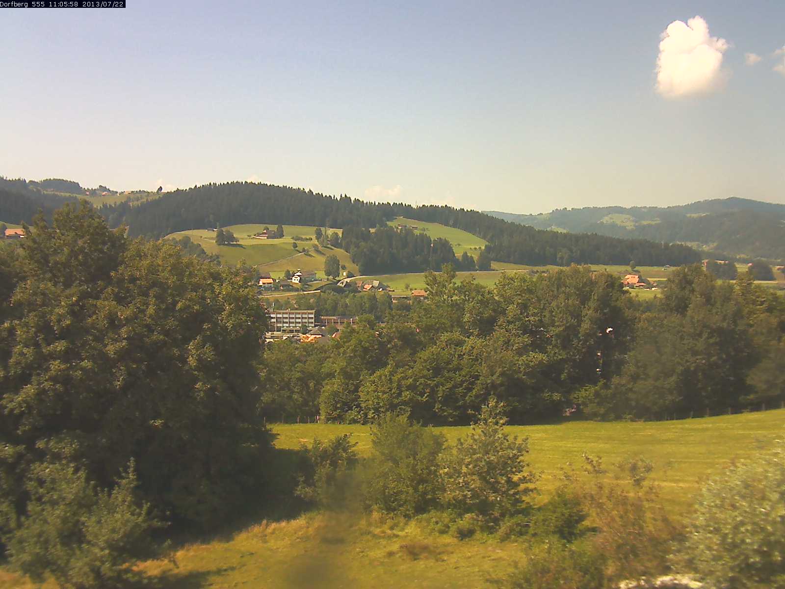 Webcam-Bild: Aussicht vom Dorfberg in Langnau 20130722-110600