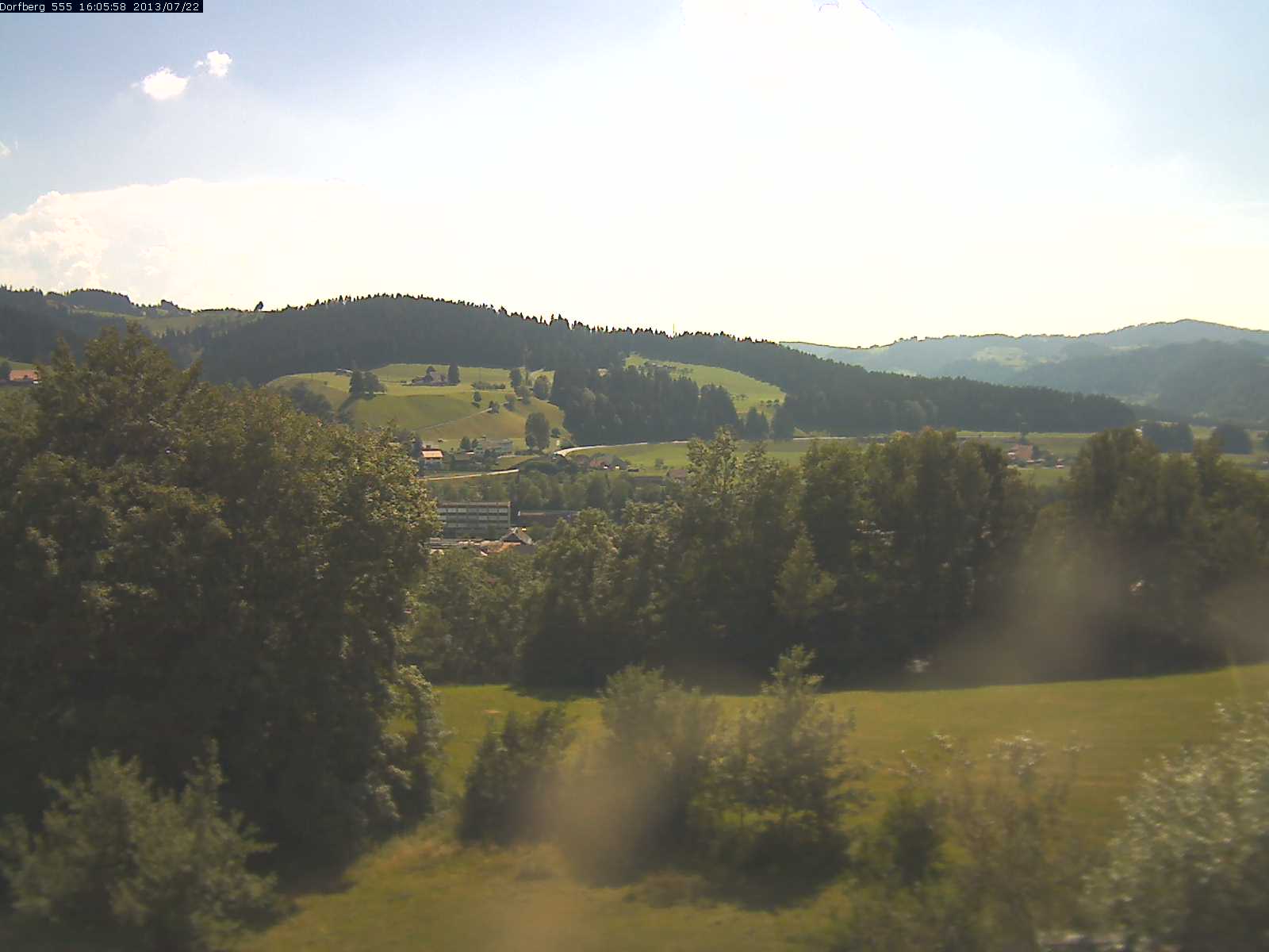 Webcam-Bild: Aussicht vom Dorfberg in Langnau 20130722-160600
