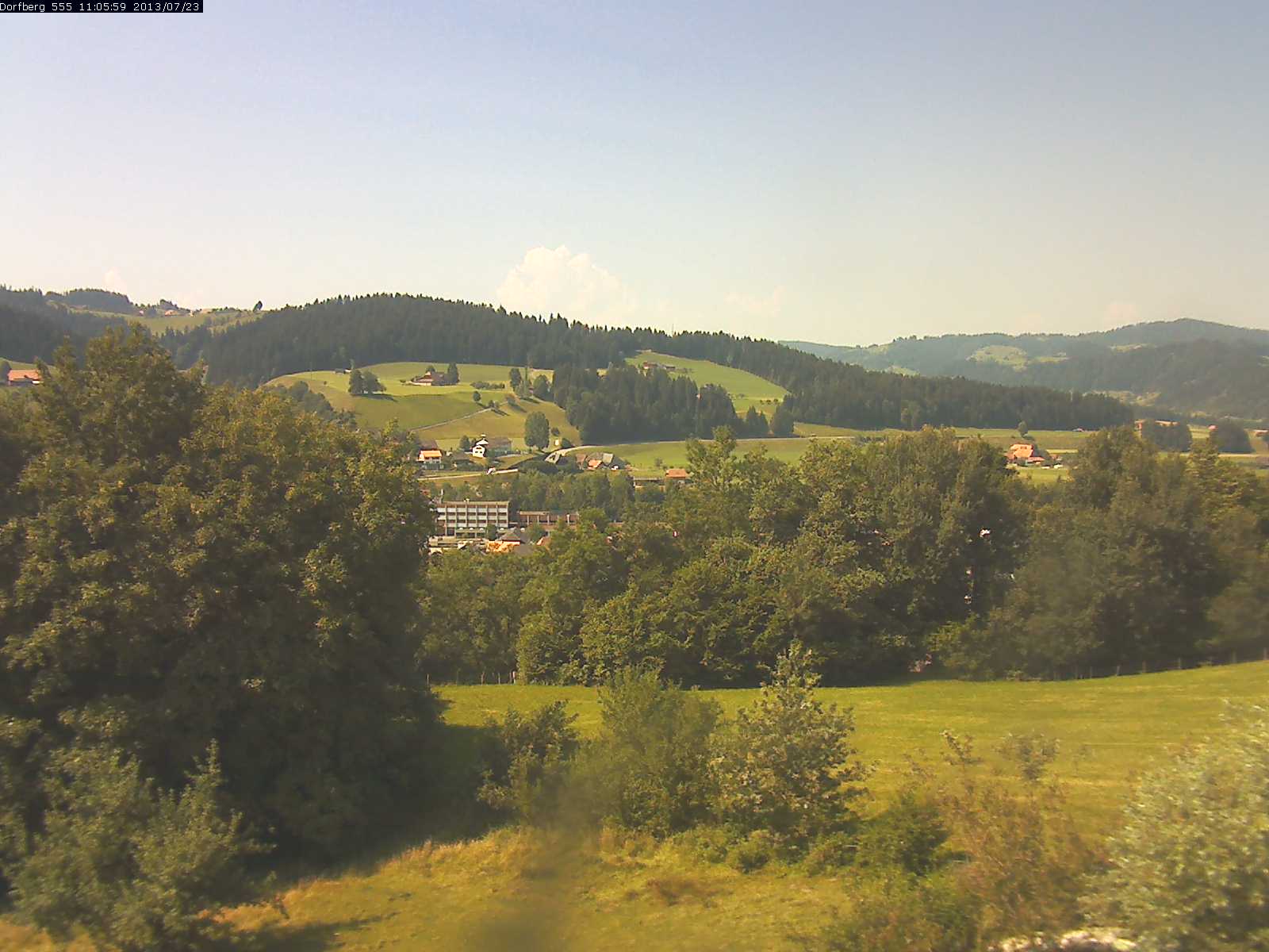 Webcam-Bild: Aussicht vom Dorfberg in Langnau 20130723-110600