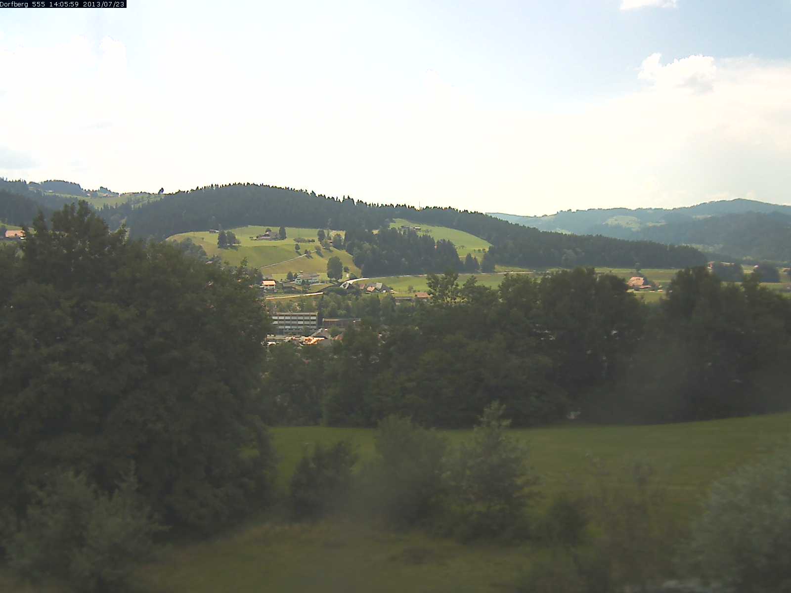 Webcam-Bild: Aussicht vom Dorfberg in Langnau 20130723-140600