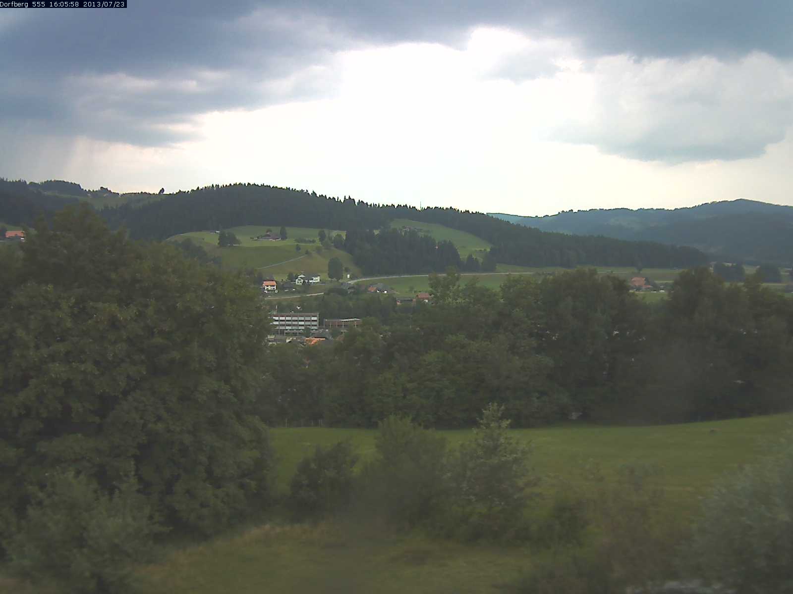 Webcam-Bild: Aussicht vom Dorfberg in Langnau 20130723-160600