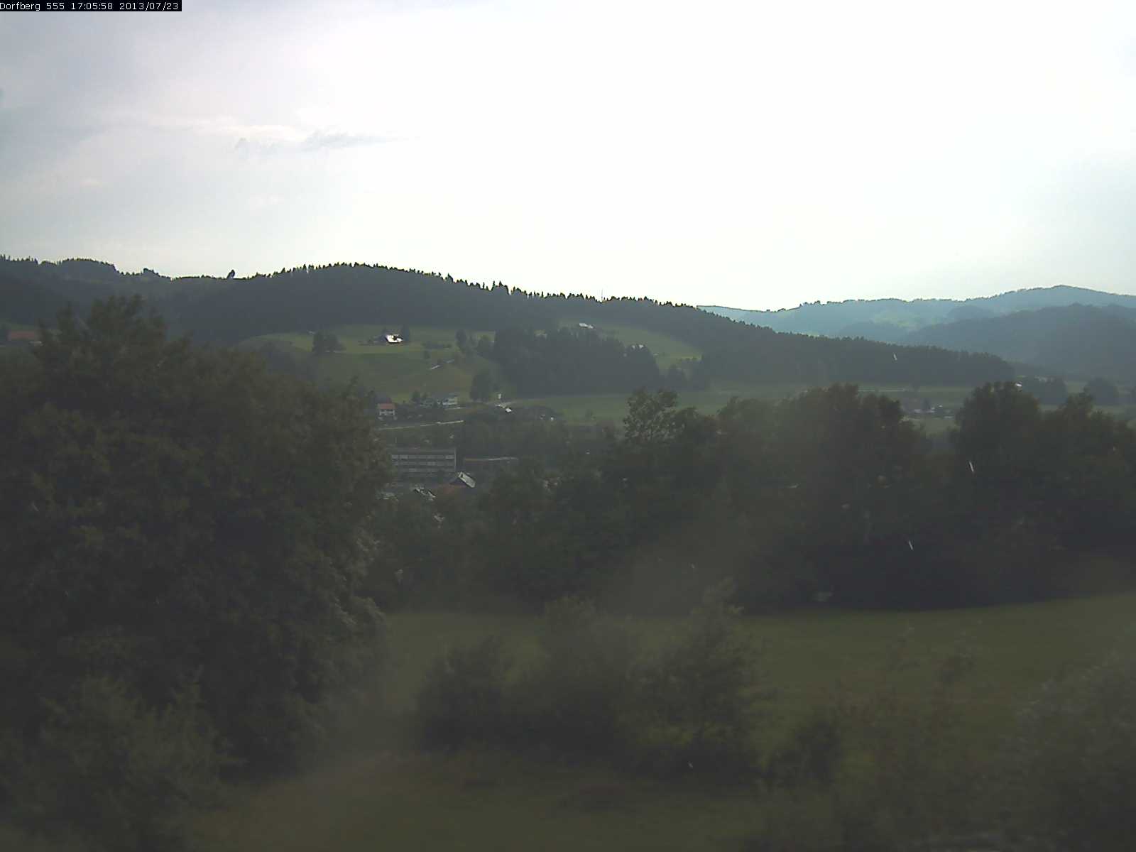 Webcam-Bild: Aussicht vom Dorfberg in Langnau 20130723-170600