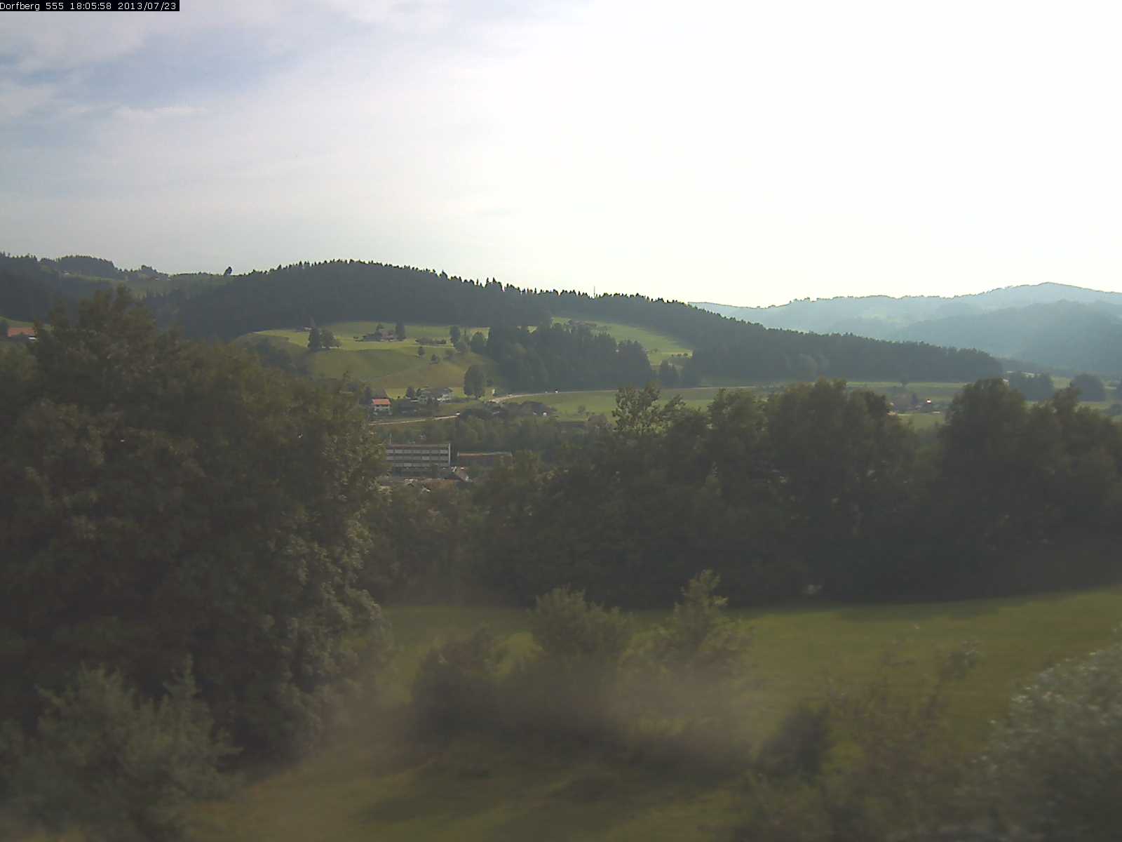 Webcam-Bild: Aussicht vom Dorfberg in Langnau 20130723-180600