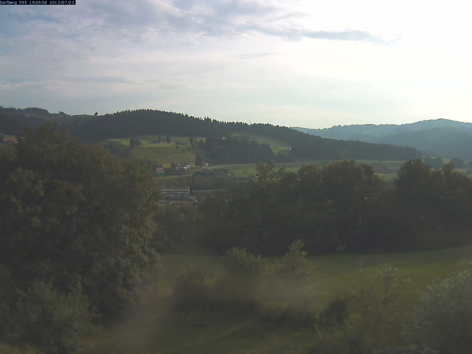 Webcam-Bild: Aussicht vom Dorfberg in Langnau 20130723-190600