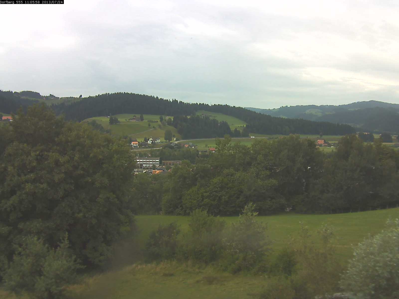 Webcam-Bild: Aussicht vom Dorfberg in Langnau 20130724-110600
