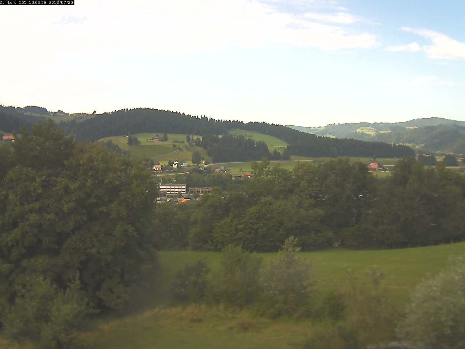 Webcam-Bild: Aussicht vom Dorfberg in Langnau 20130725-100600