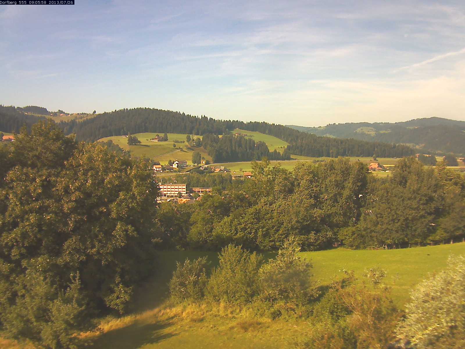Webcam-Bild: Aussicht vom Dorfberg in Langnau 20130726-090600