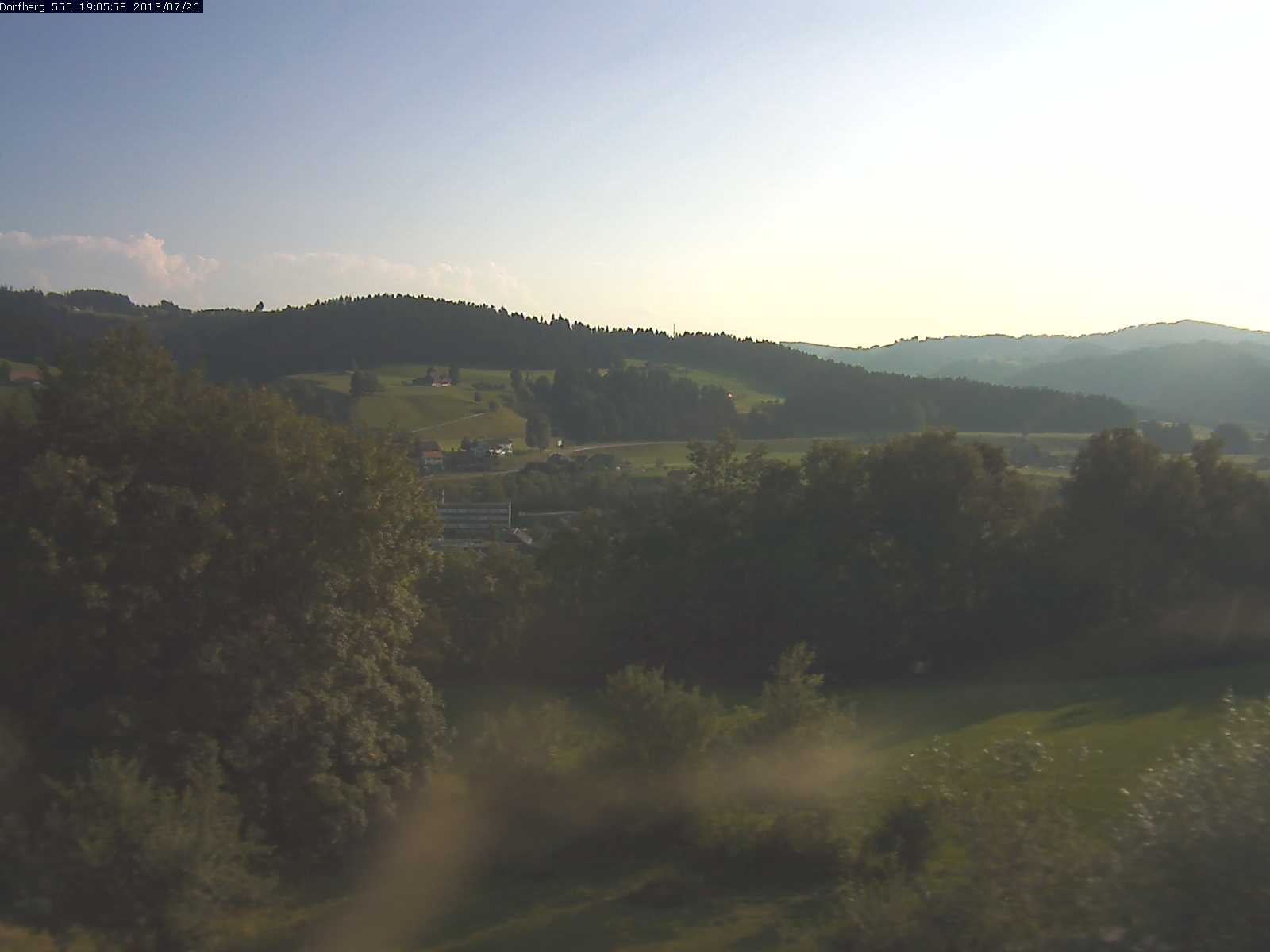Webcam-Bild: Aussicht vom Dorfberg in Langnau 20130726-190600