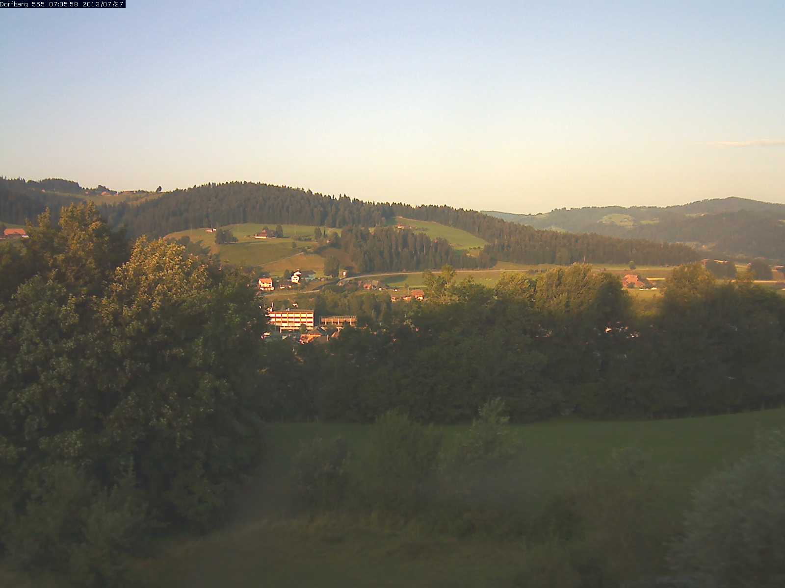 Webcam-Bild: Aussicht vom Dorfberg in Langnau 20130727-070600