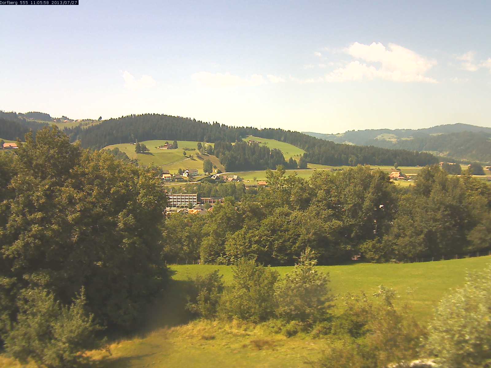 Webcam-Bild: Aussicht vom Dorfberg in Langnau 20130727-110600