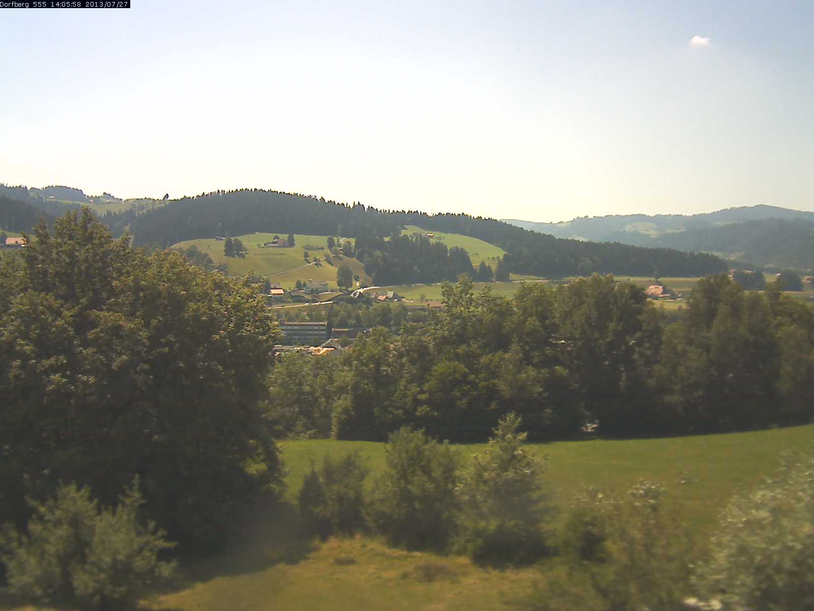 Webcam-Bild: Aussicht vom Dorfberg in Langnau 20130727-140600