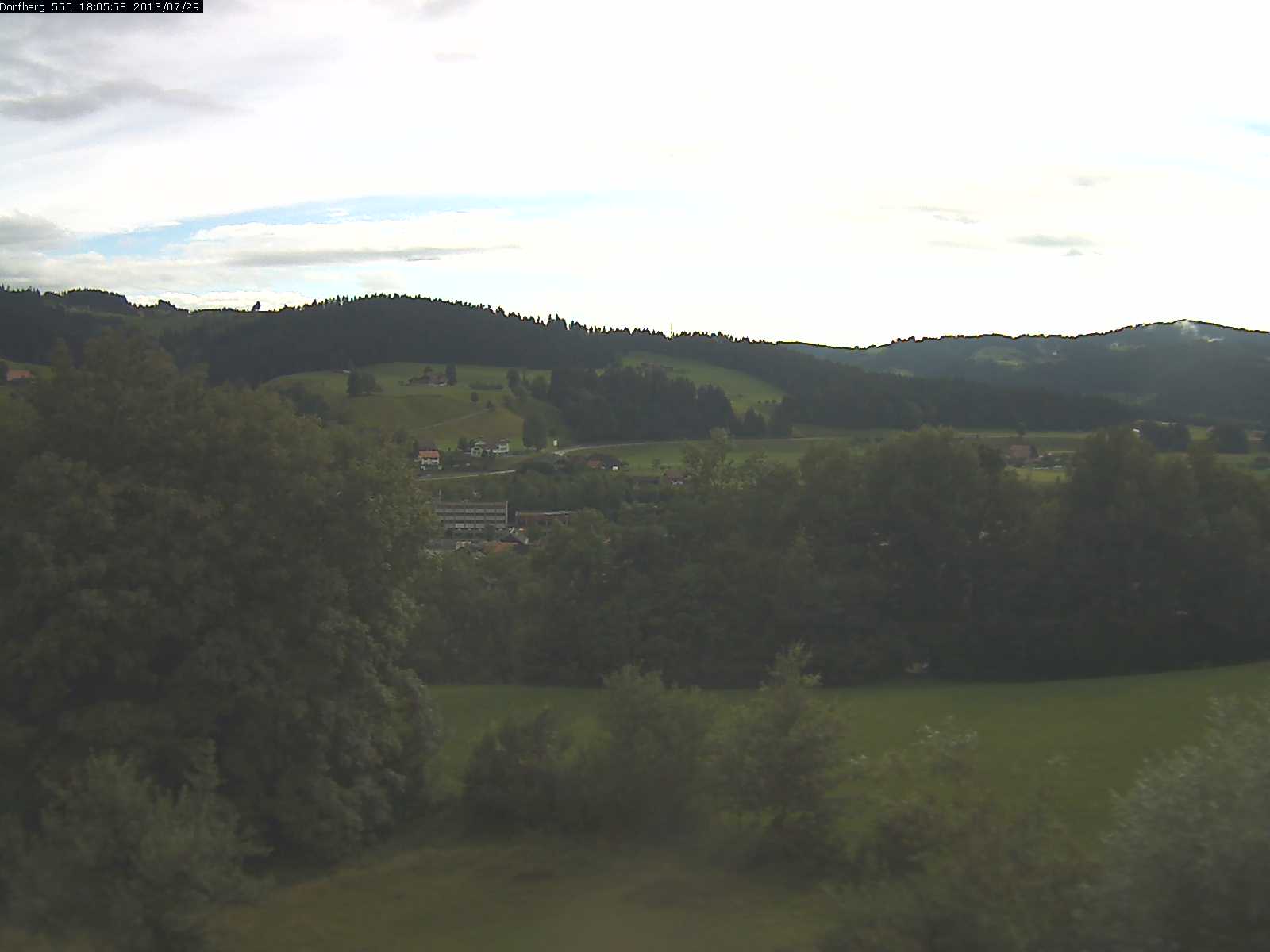Webcam-Bild: Aussicht vom Dorfberg in Langnau 20130729-180600
