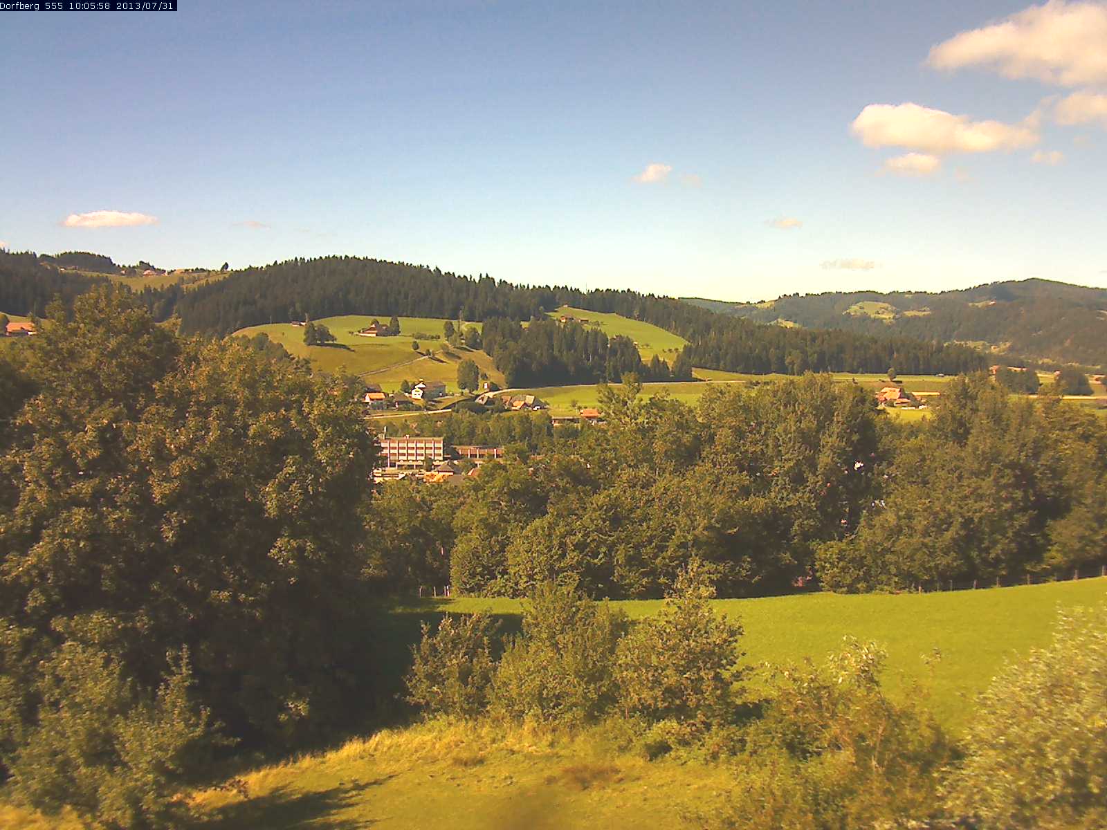 Webcam-Bild: Aussicht vom Dorfberg in Langnau 20130731-100600