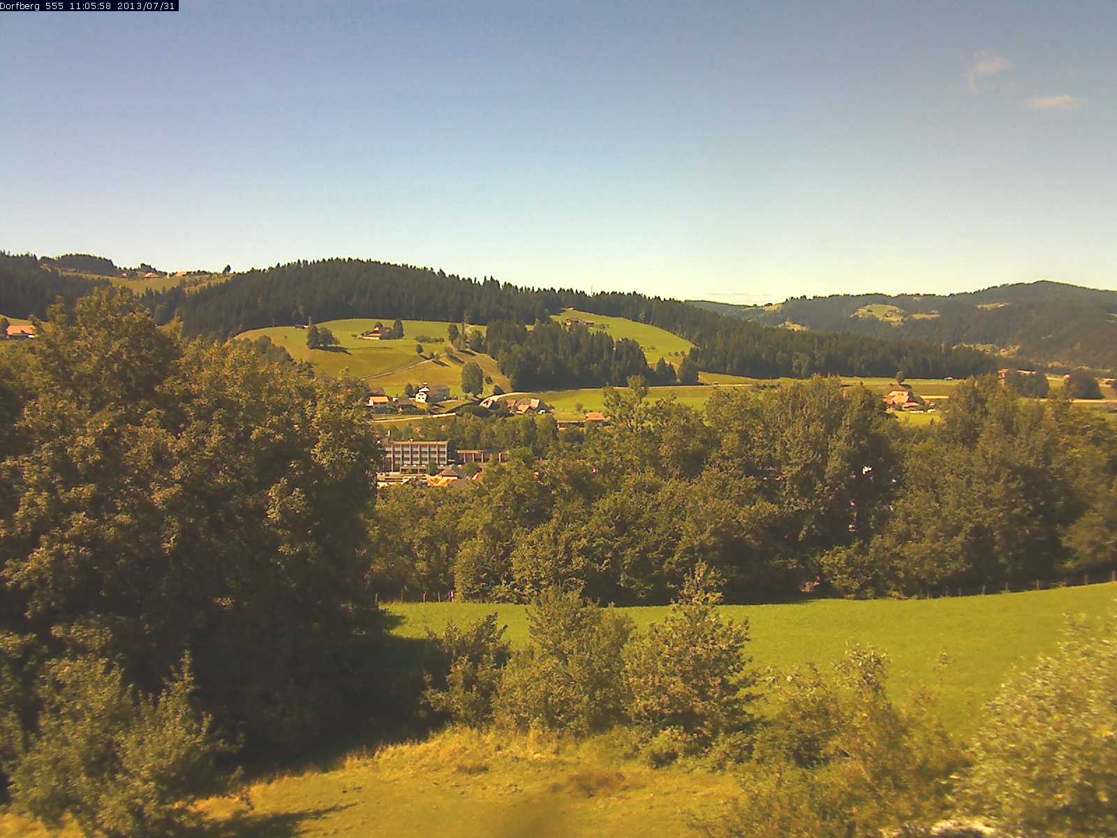 Webcam-Bild: Aussicht vom Dorfberg in Langnau 20130731-110600