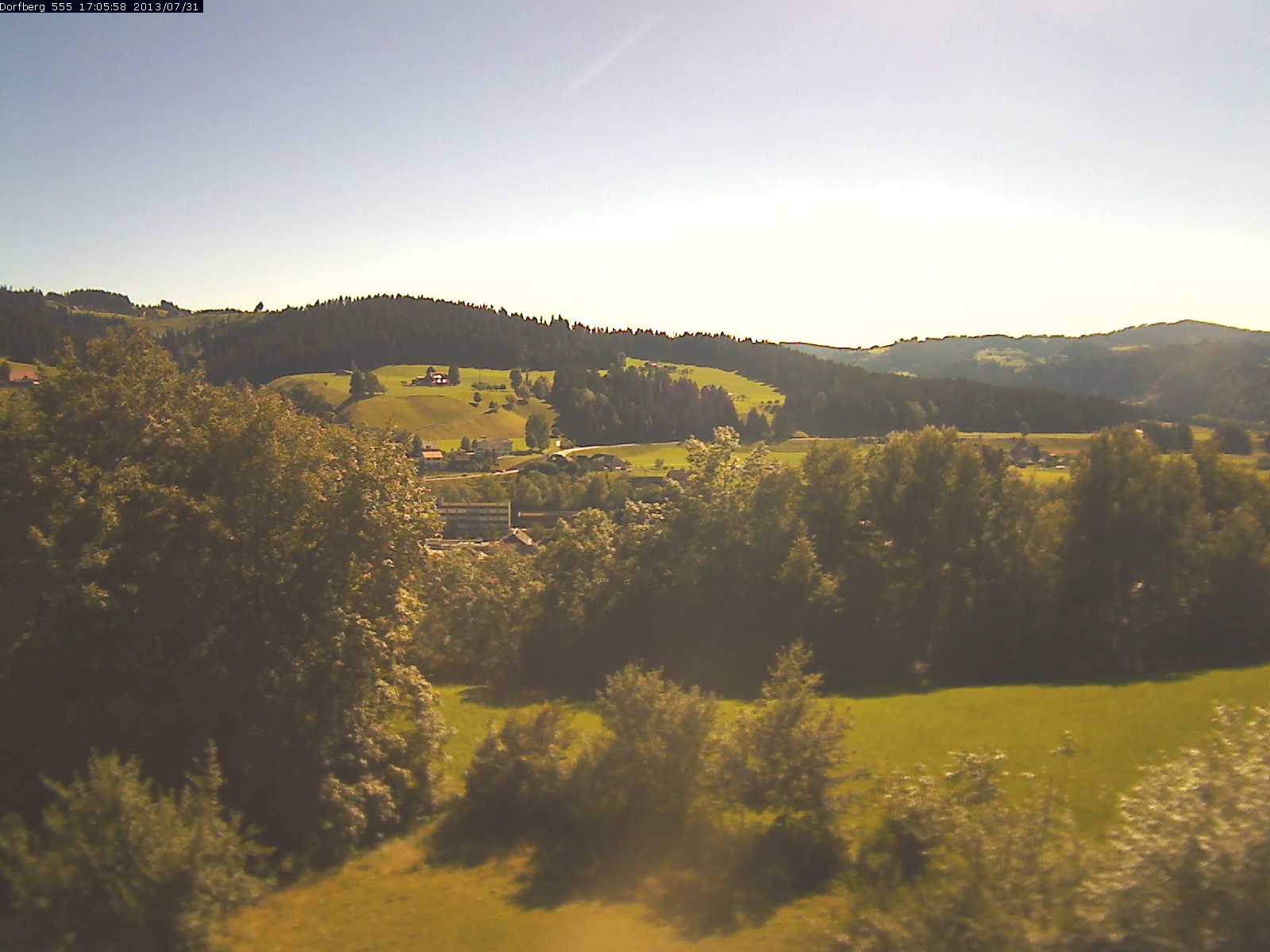 Webcam-Bild: Aussicht vom Dorfberg in Langnau 20130731-170600