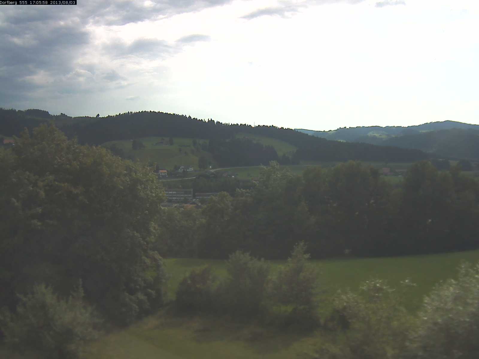 Webcam-Bild: Aussicht vom Dorfberg in Langnau 20130803-170600