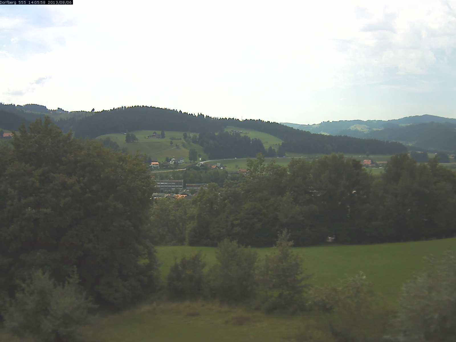 Webcam-Bild: Aussicht vom Dorfberg in Langnau 20130806-140600