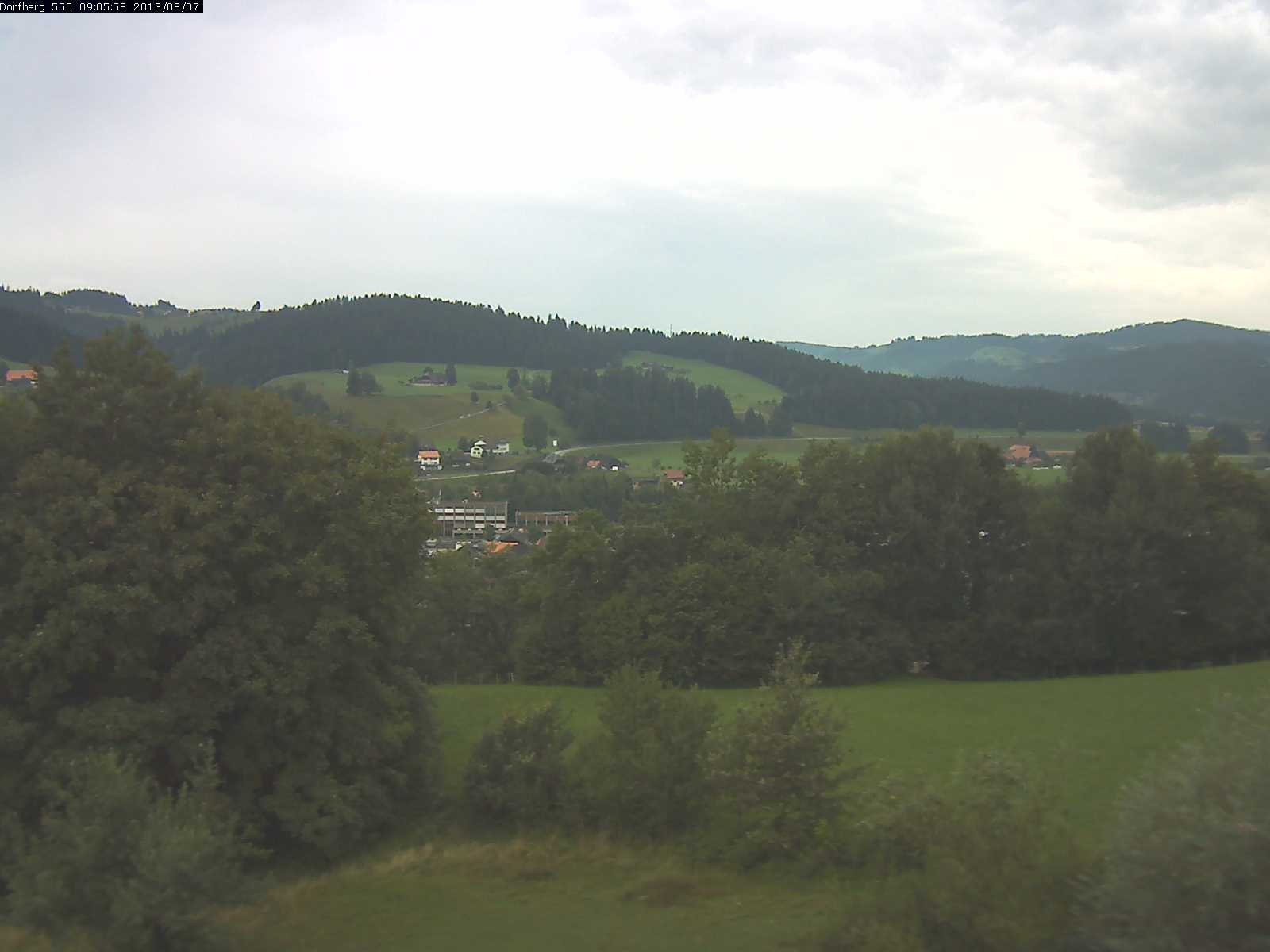 Webcam-Bild: Aussicht vom Dorfberg in Langnau 20130807-090600