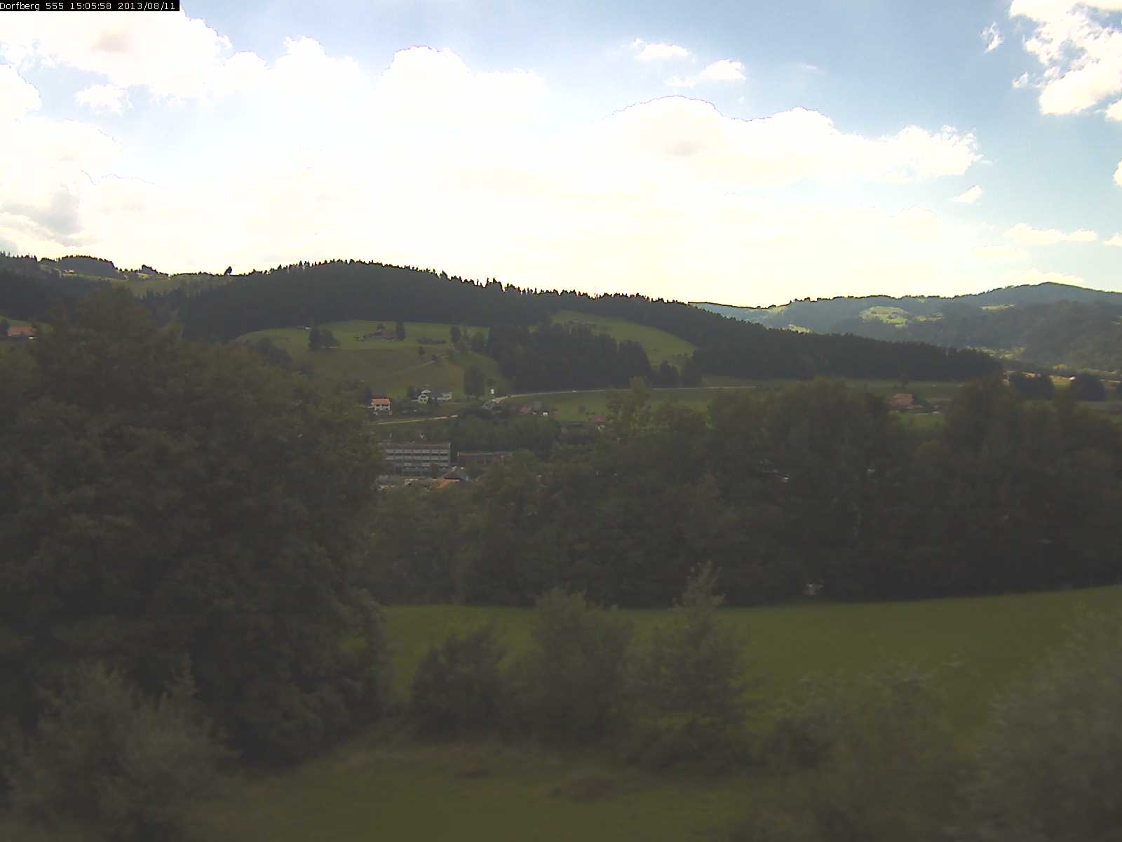 Webcam-Bild: Aussicht vom Dorfberg in Langnau 20130811-150600