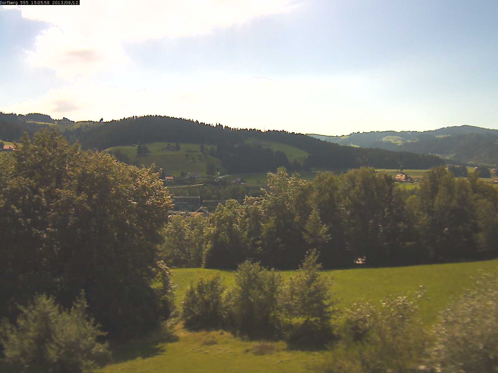 Webcam-Bild: Aussicht vom Dorfberg in Langnau 20130812-150600
