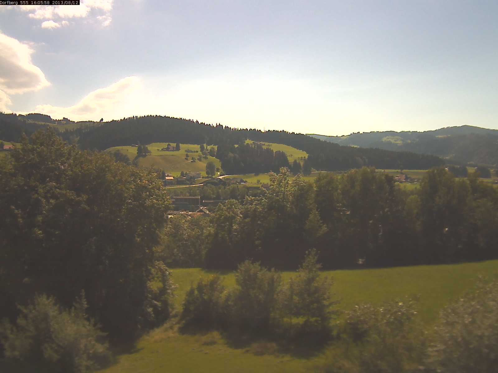 Webcam-Bild: Aussicht vom Dorfberg in Langnau 20130812-160600
