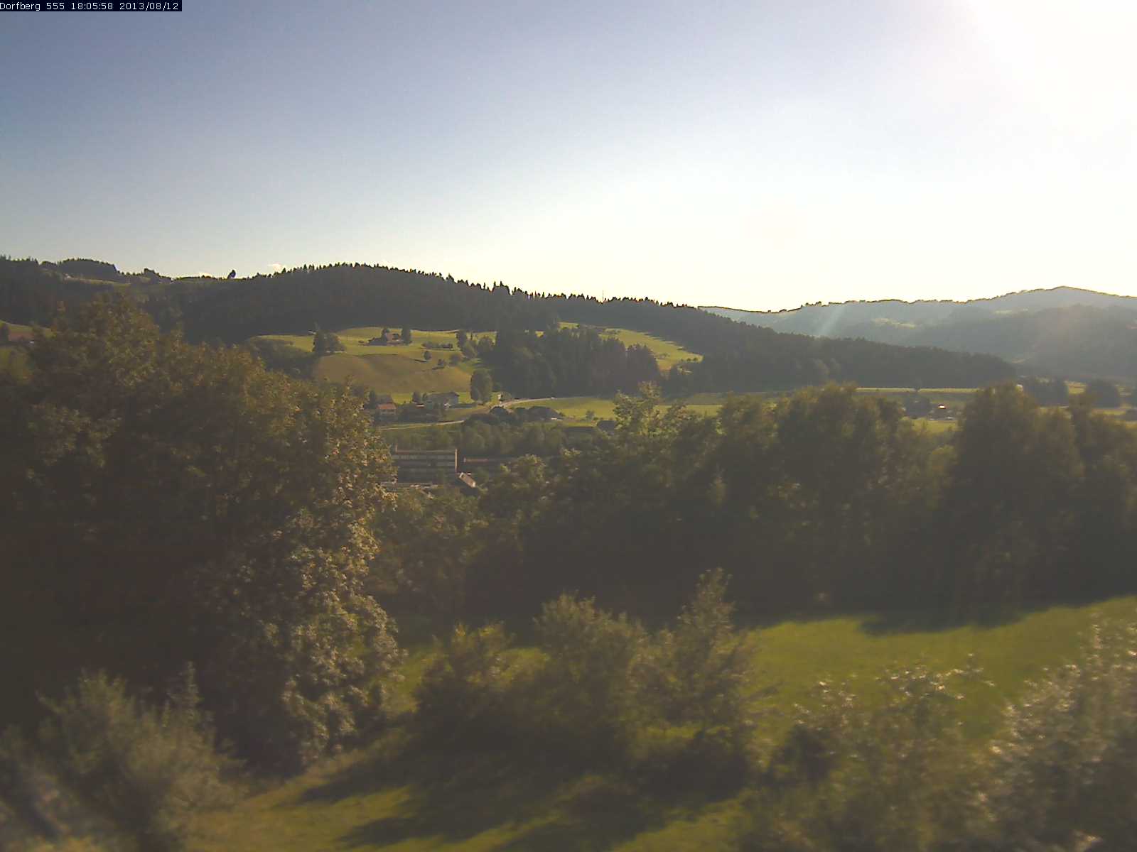 Webcam-Bild: Aussicht vom Dorfberg in Langnau 20130812-180600