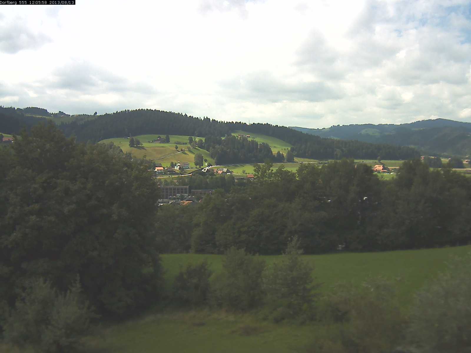Webcam-Bild: Aussicht vom Dorfberg in Langnau 20130813-120600