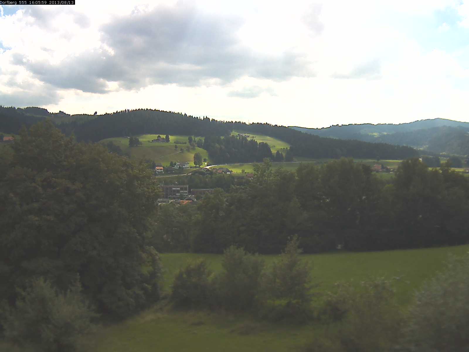 Webcam-Bild: Aussicht vom Dorfberg in Langnau 20130813-160600