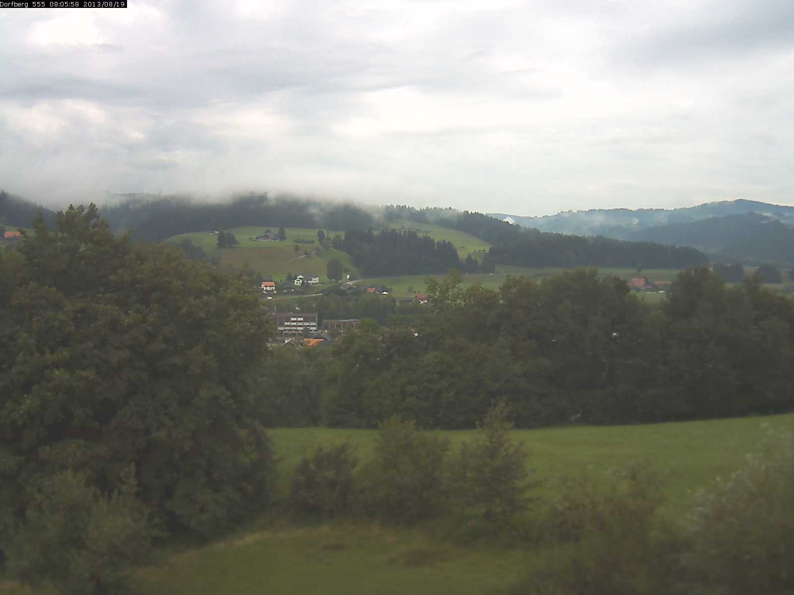 Webcam-Bild: Aussicht vom Dorfberg in Langnau 20130819-080600