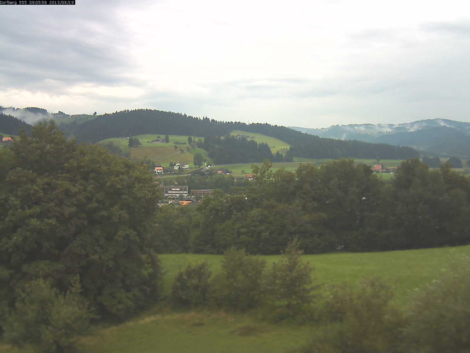 Webcam-Bild: Aussicht vom Dorfberg in Langnau 20130819-090600