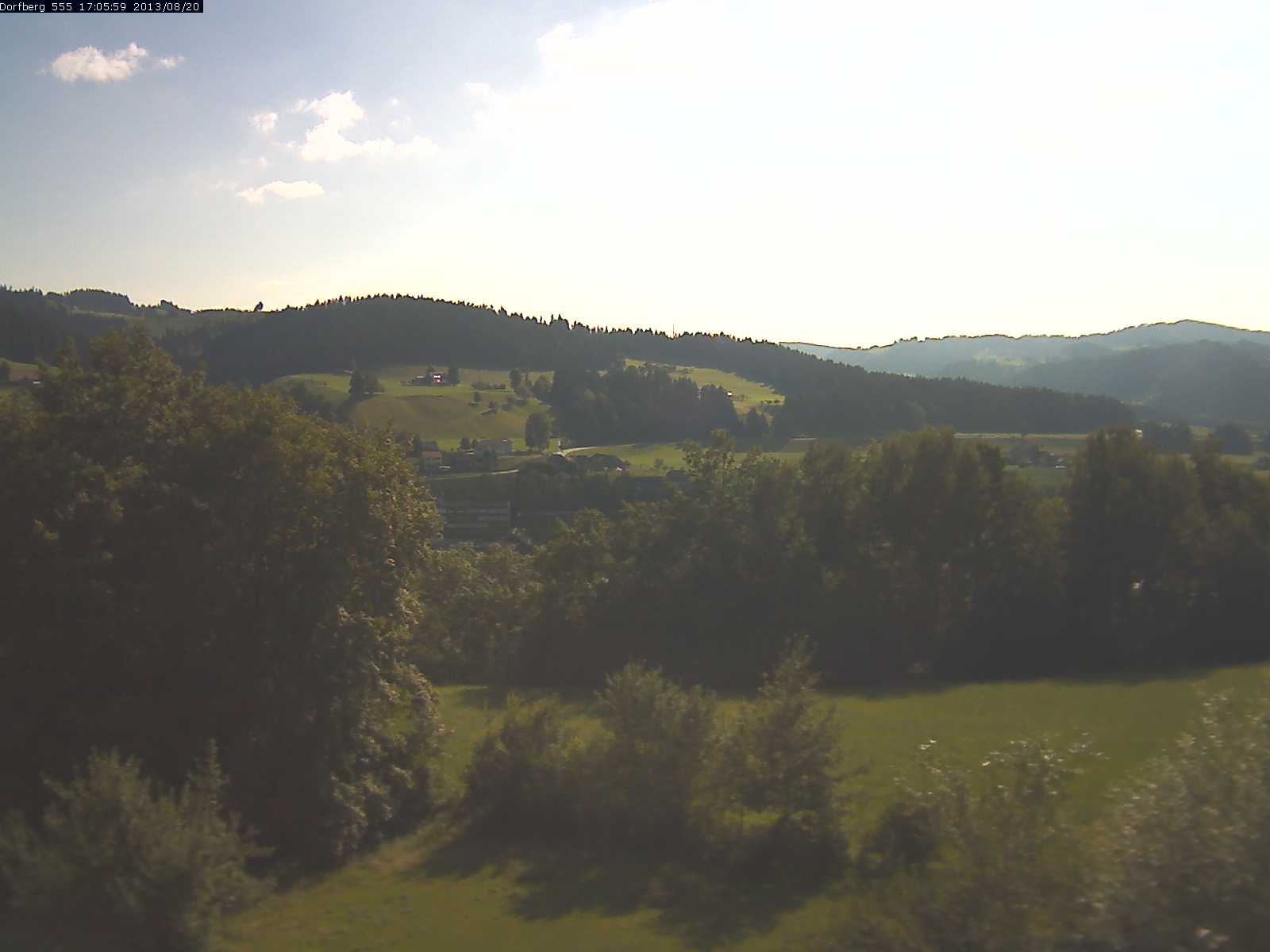 Webcam-Bild: Aussicht vom Dorfberg in Langnau 20130820-170600