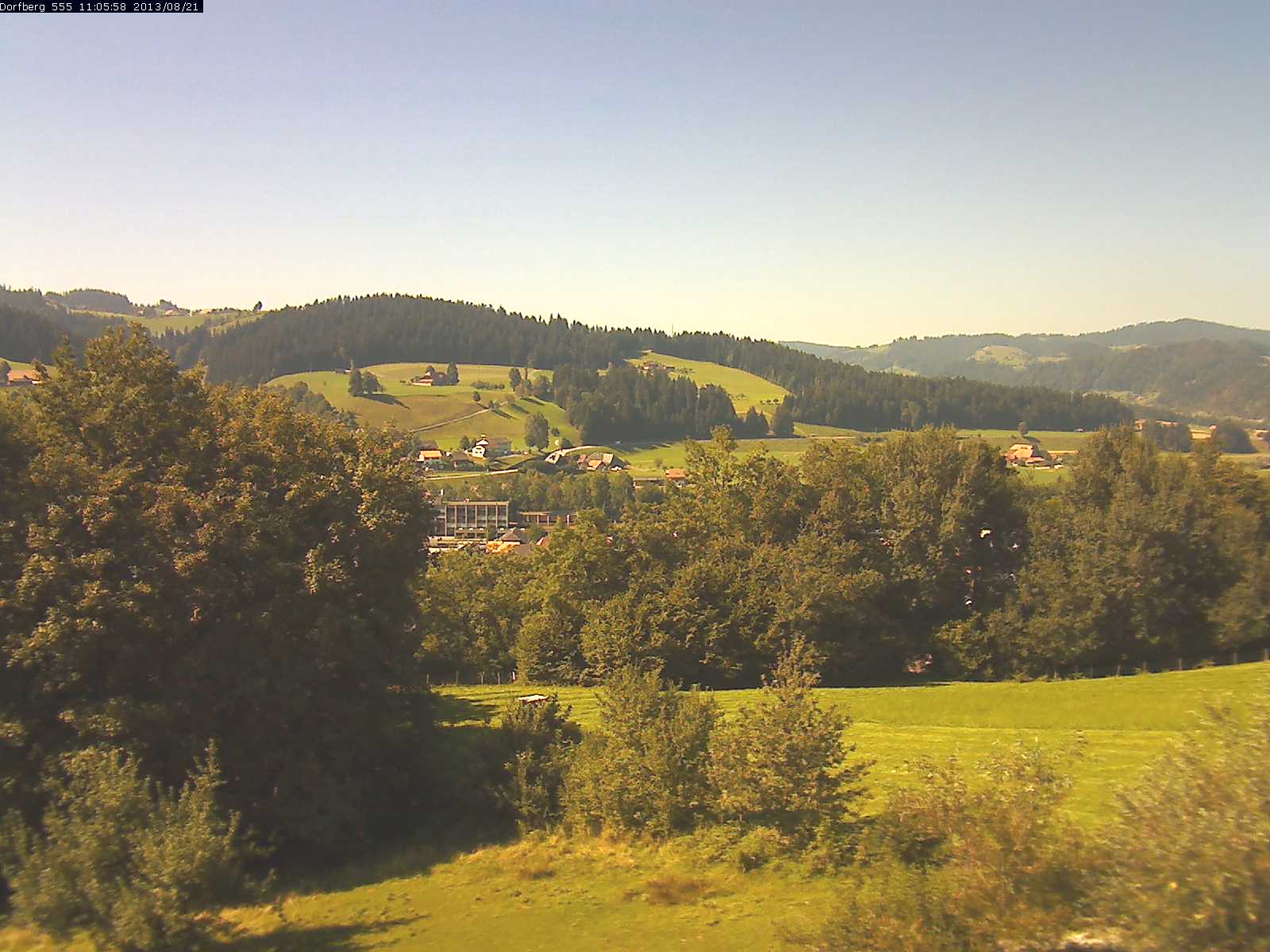 Webcam-Bild: Aussicht vom Dorfberg in Langnau 20130821-110600