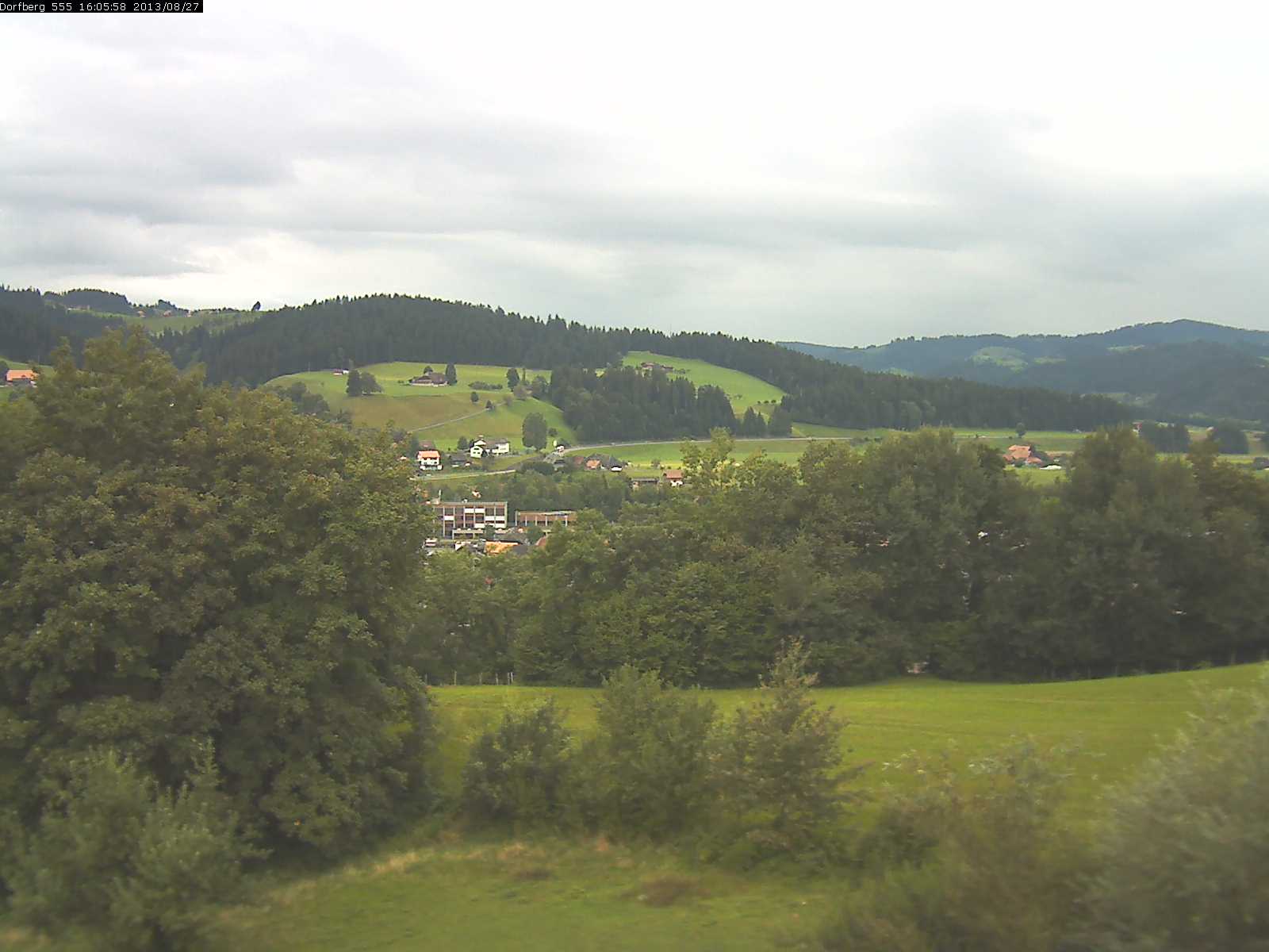 Webcam-Bild: Aussicht vom Dorfberg in Langnau 20130827-160600
