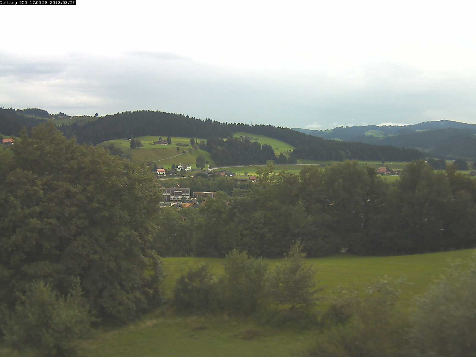 Webcam-Bild: Aussicht vom Dorfberg in Langnau 20130827-170600