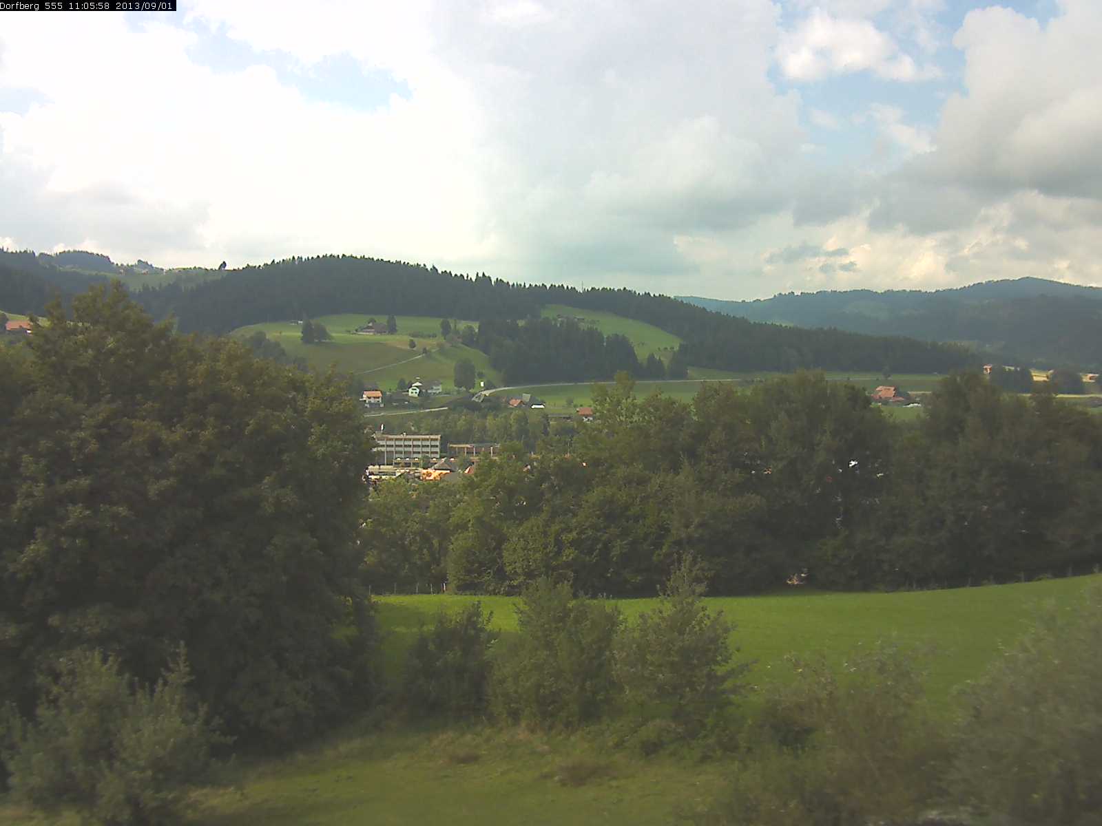 Webcam-Bild: Aussicht vom Dorfberg in Langnau 20130901-110600
