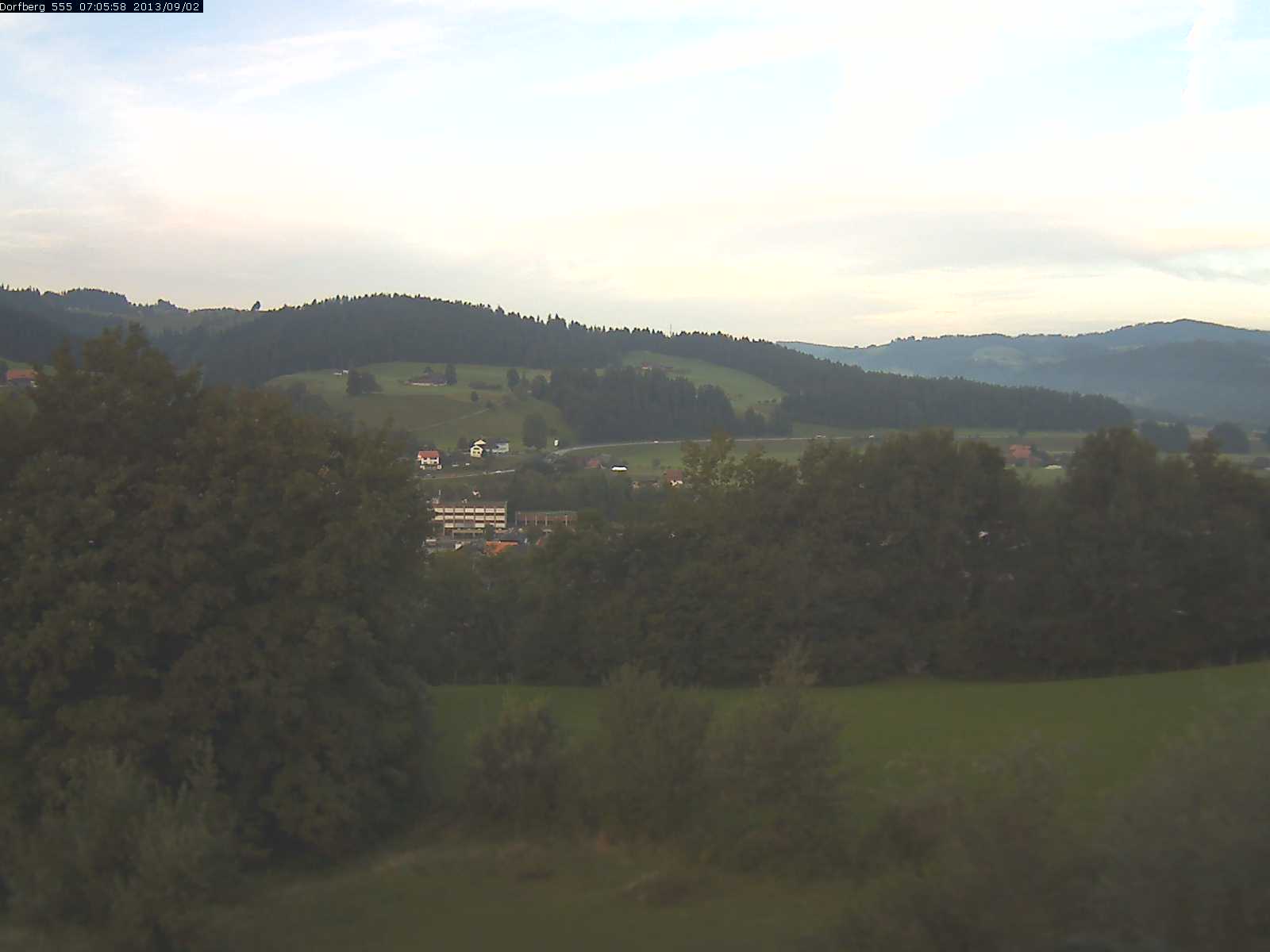 Webcam-Bild: Aussicht vom Dorfberg in Langnau 20130902-070600