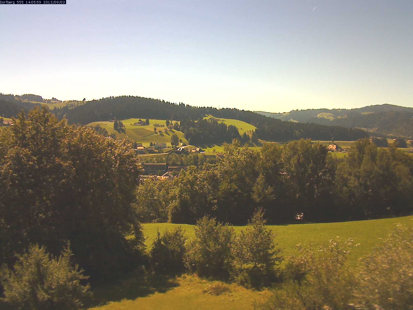 Webcam-Bild: Aussicht vom Dorfberg in Langnau 20130903-140600
