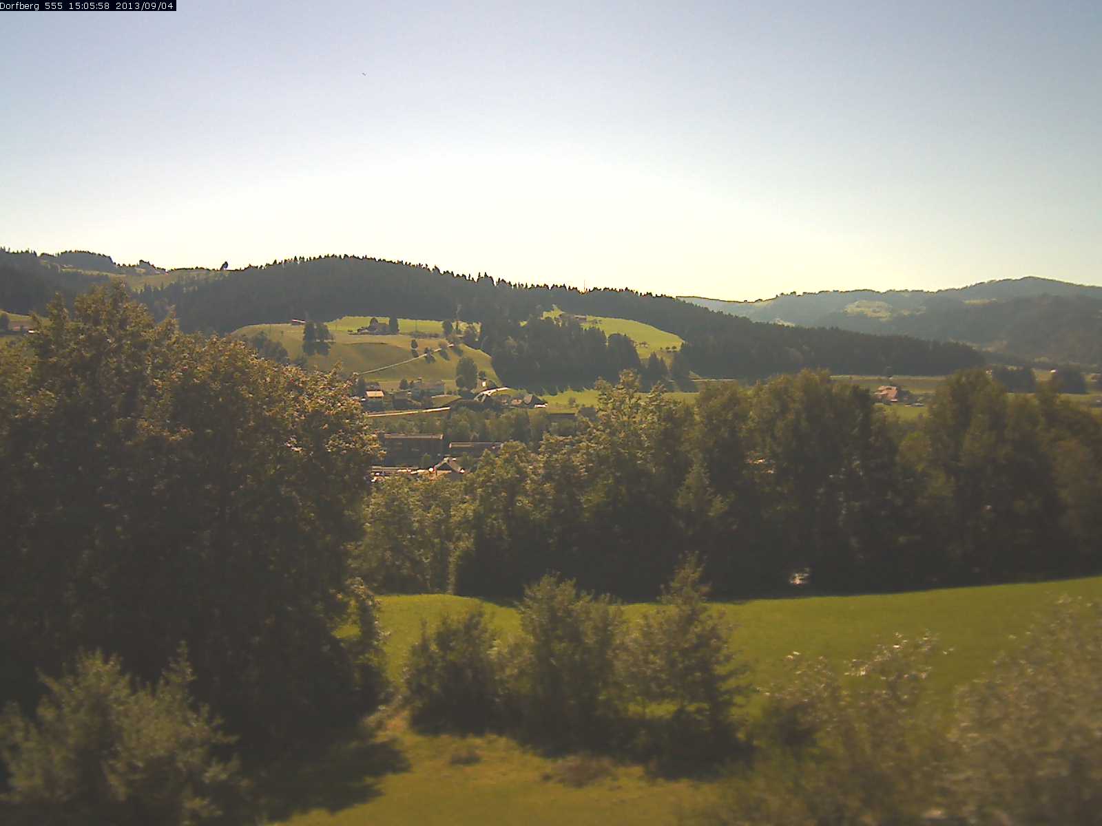 Webcam-Bild: Aussicht vom Dorfberg in Langnau 20130904-150600