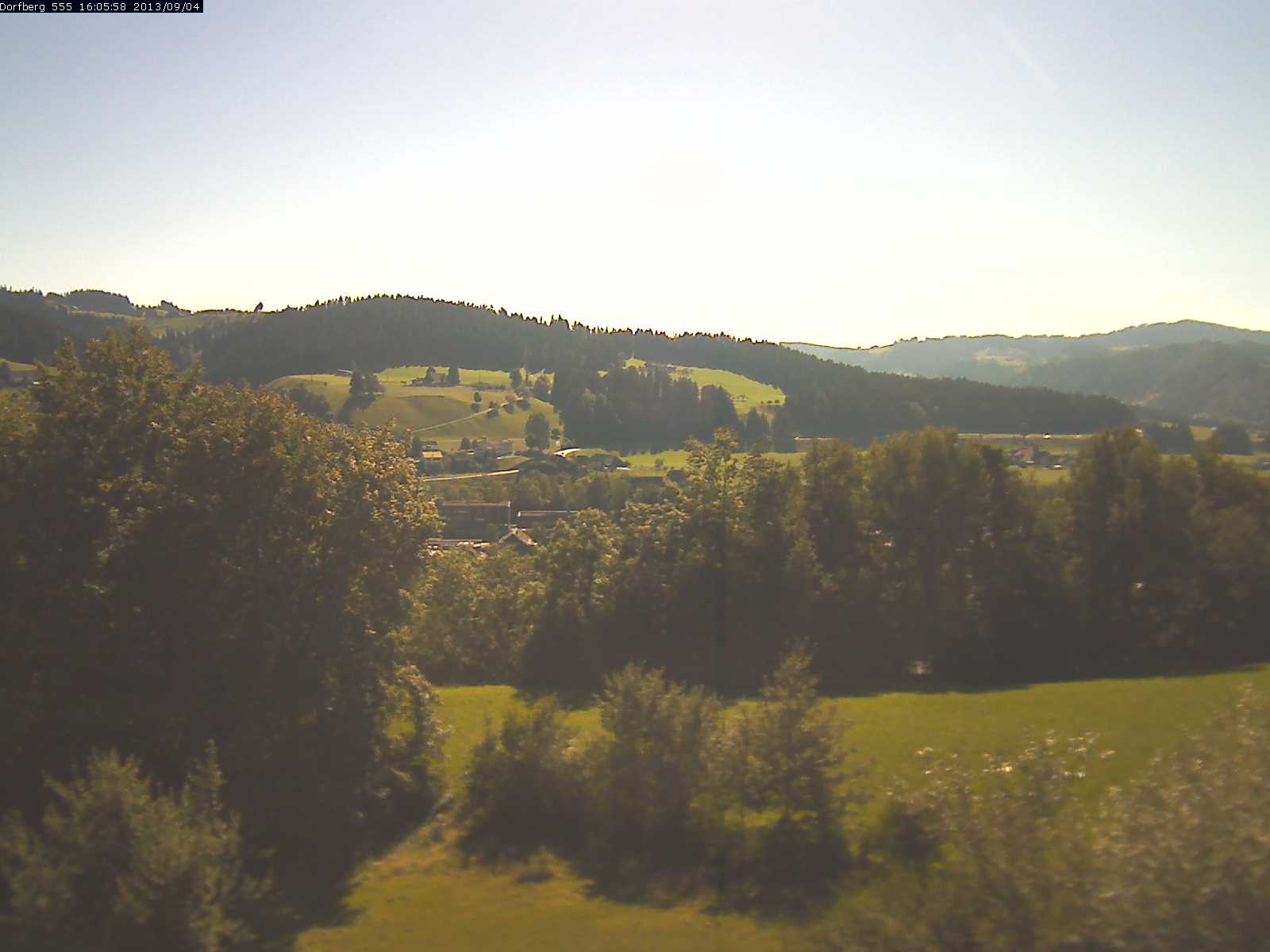 Webcam-Bild: Aussicht vom Dorfberg in Langnau 20130904-160600